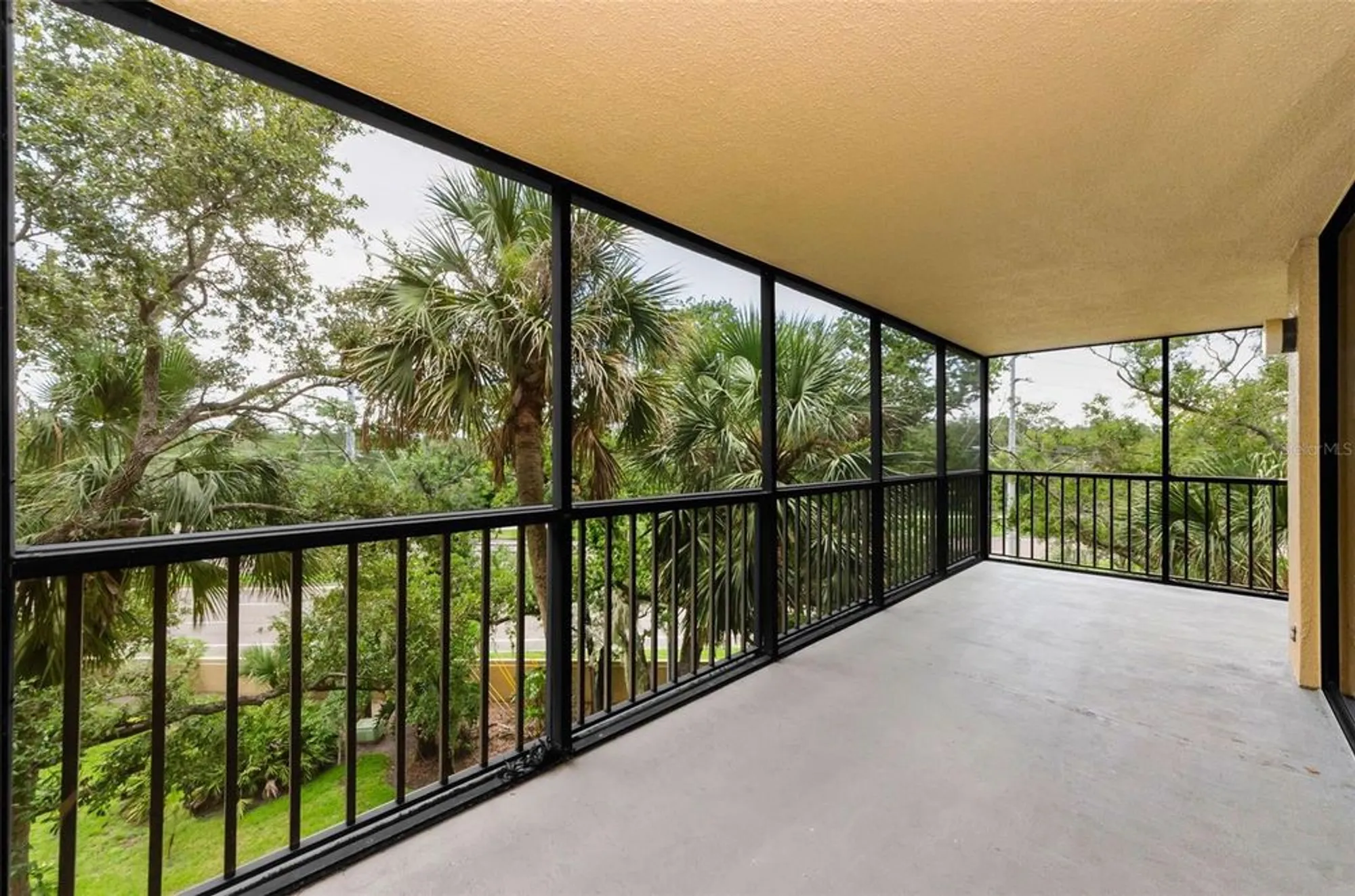 Property Slideshow image 33 of 47 | 3062 eastland blvd unit 308, Clearwater, FL, 33761