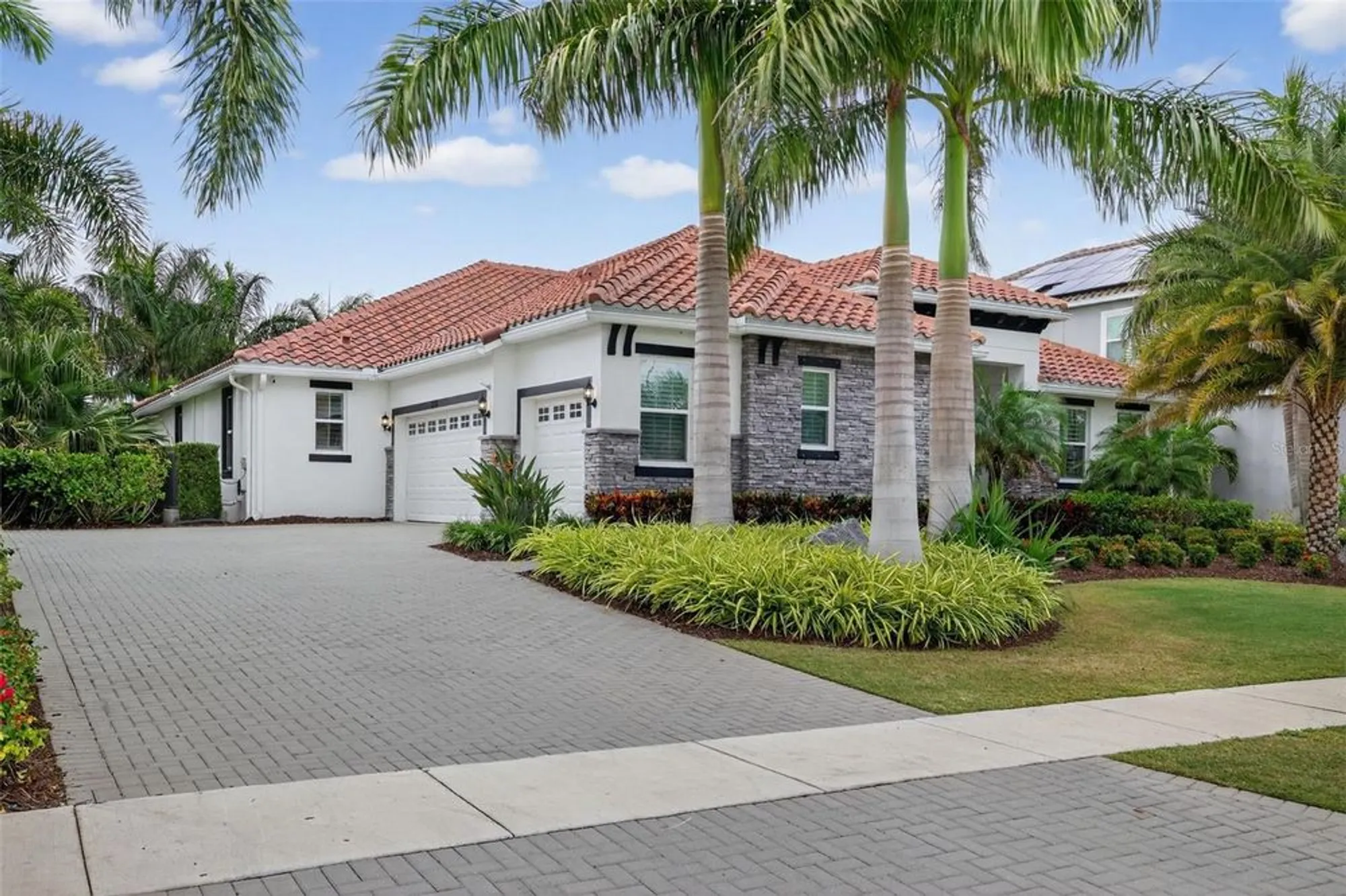 Property Slideshow image 6 of 62 | 830 manns harbor dr, Apollo Beach, FL, 33572