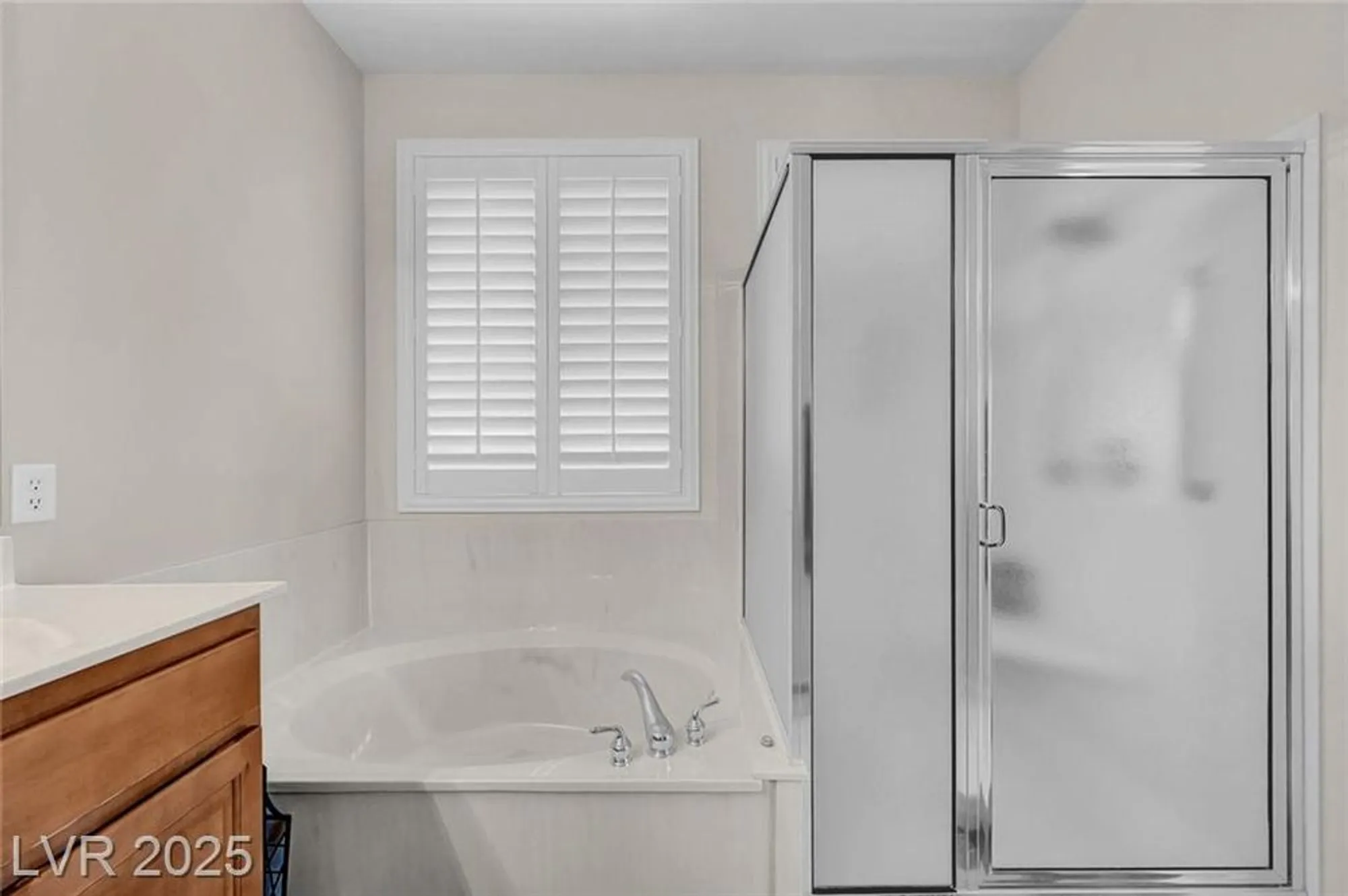 Property Slideshow image 40 of 60 | 2343 hardin ridge dr, Henderson, NV, 89052