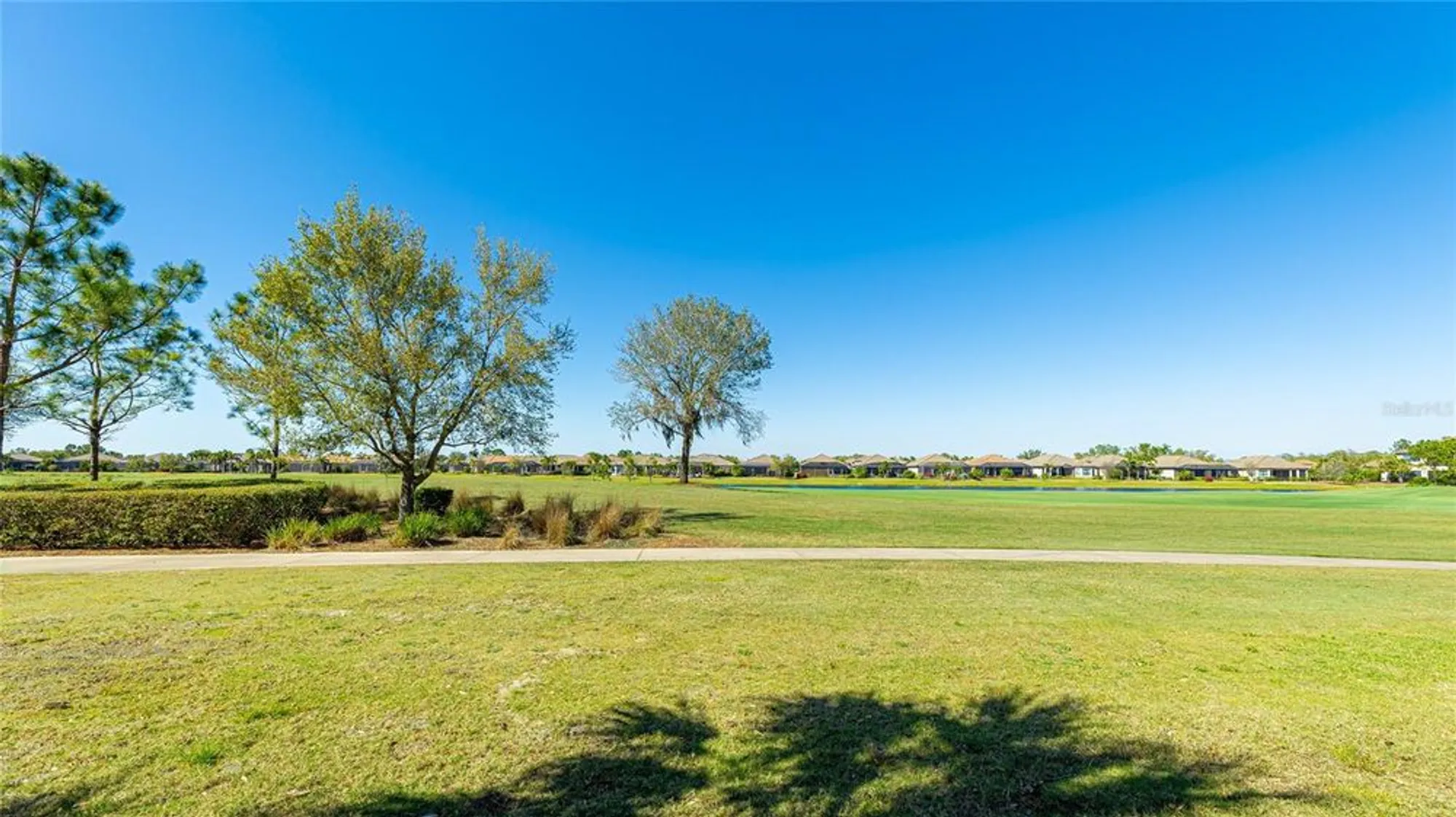 Property Slideshow image 33 of 77 | 13719 messina loop unit 101, Lakewood Ranch, FL, 34211