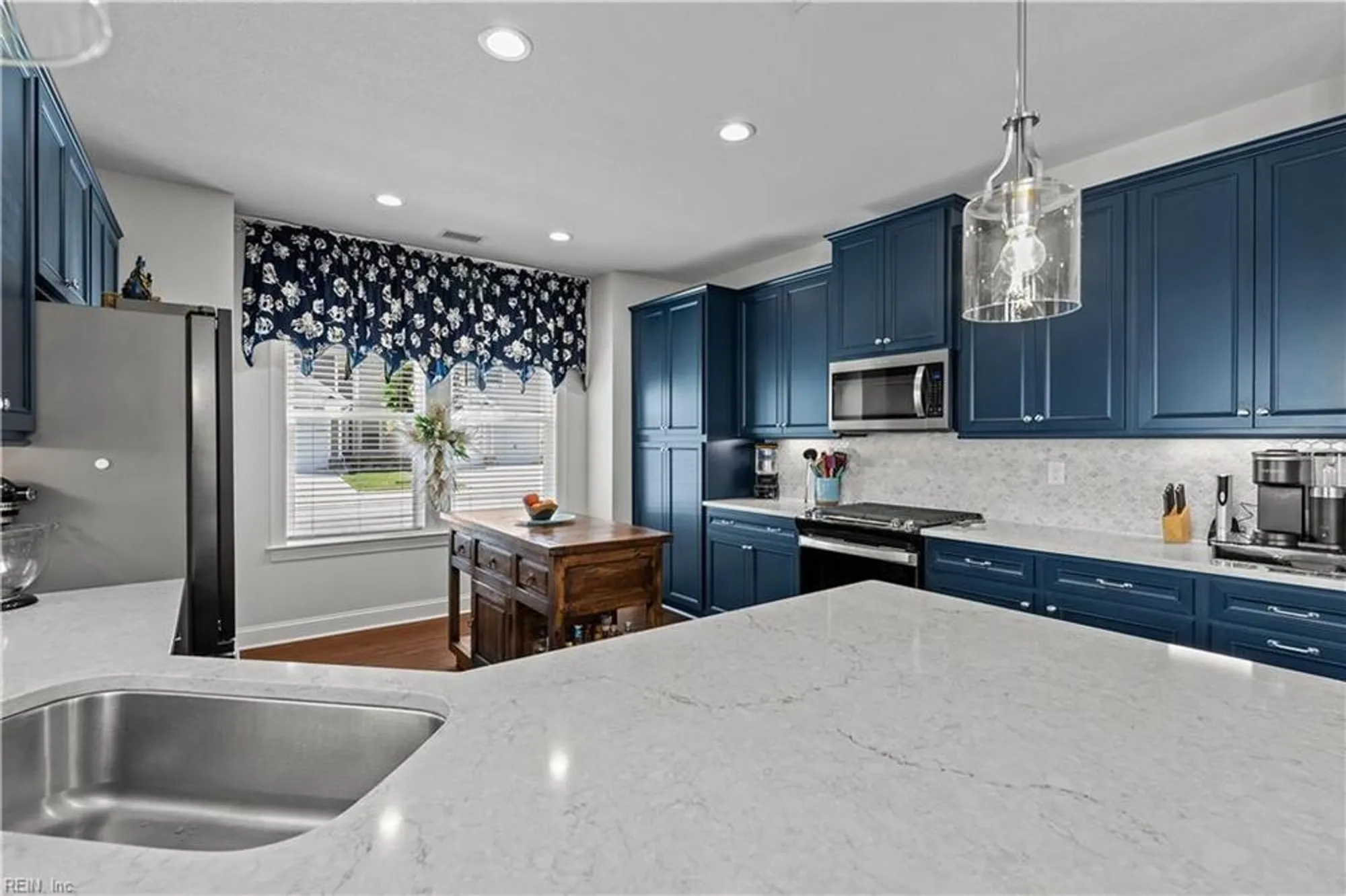 Property Slideshow image 11 of 50 | 4650 longleaf pl, Chesapeake, VA, 23321