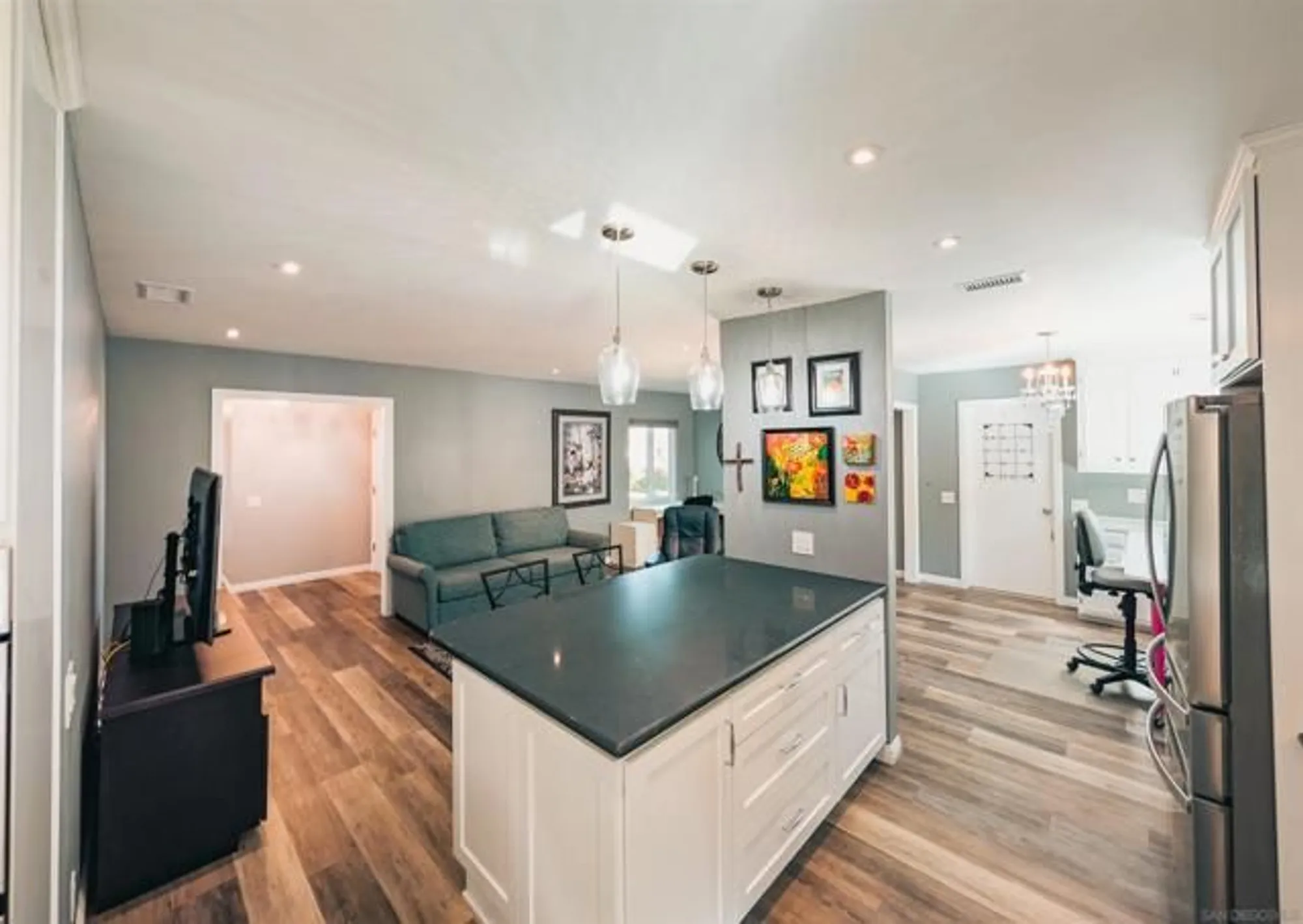 Property Slideshow image 16 of 57 | 16482 roca dr, San Diego, CA, 92128