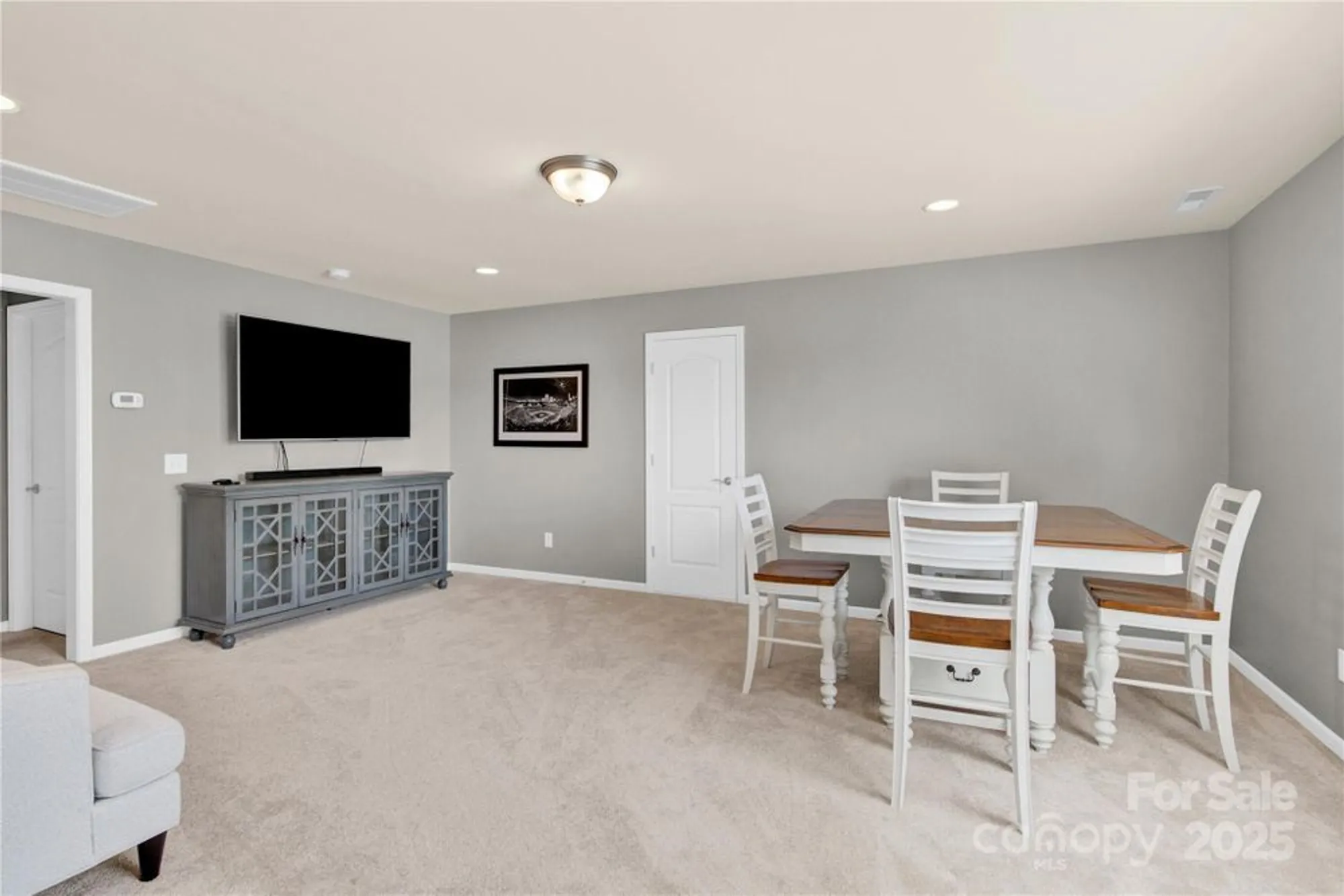 Property Slideshow image 28 of 44 | 637 birchway dr, Fort Mill, SC, 29715