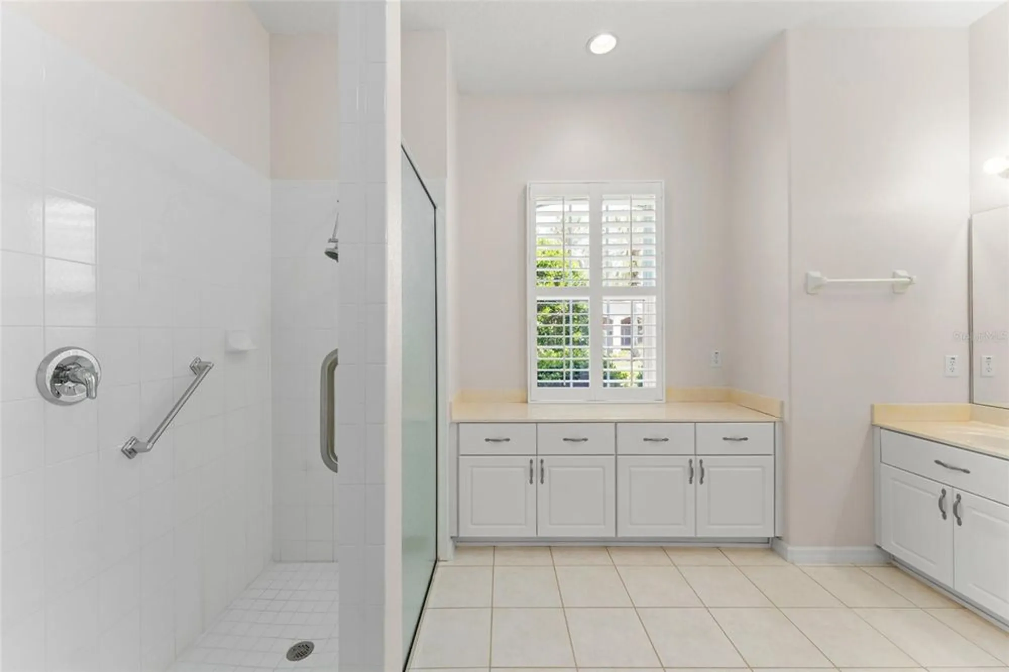 Property Slideshow image 13 of 48 | 20806 queen alexandra dr, Leesburg, FL, 34748