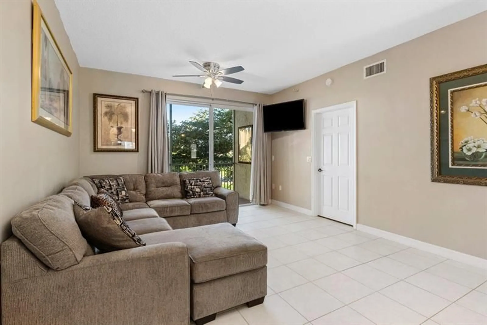 Property Slideshow image 8 of 26 | 7775 southampton ter apt 310, Tamarac, FL, 33321