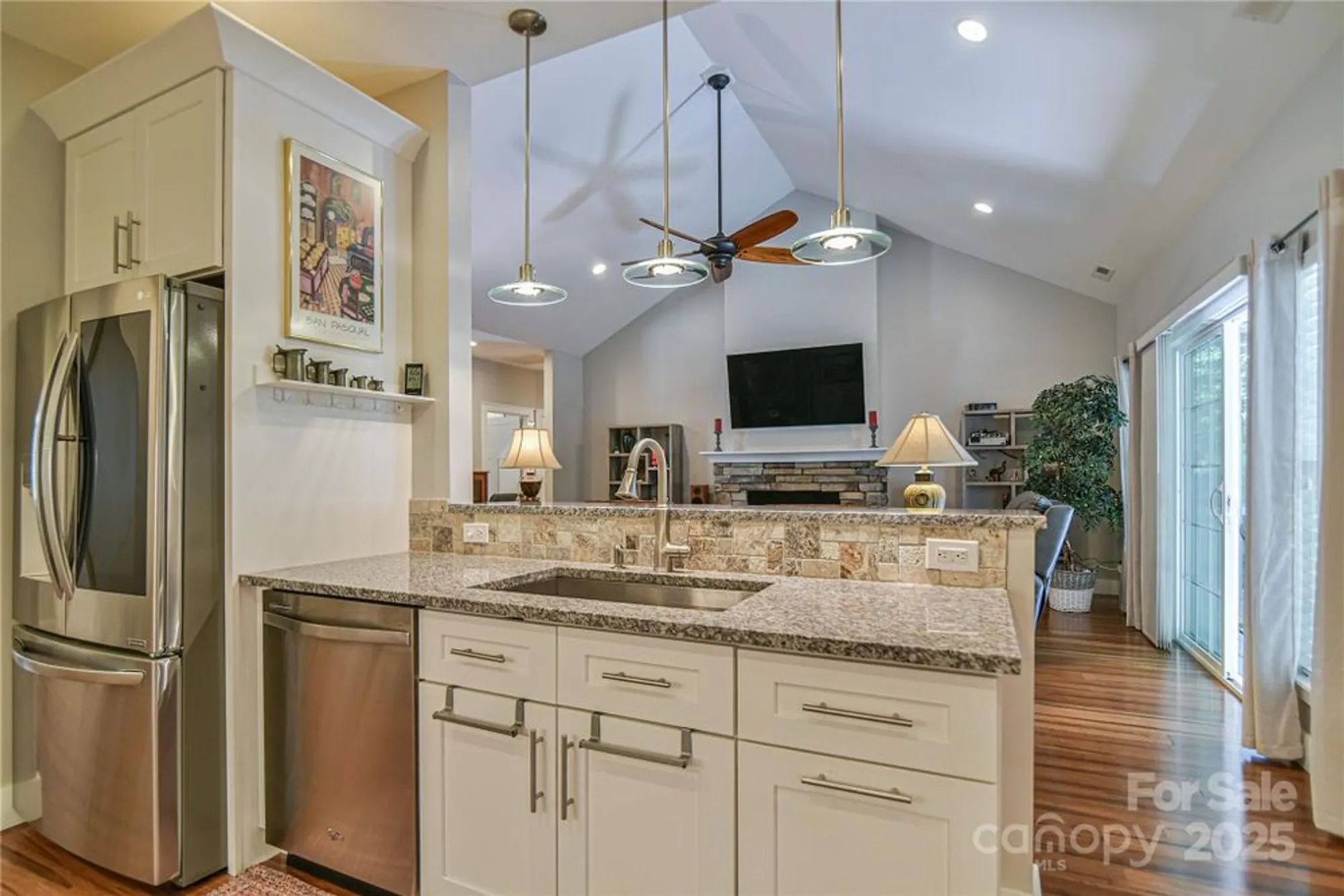 Property Slideshow image 7 of 32 | 34 waterbury ct, Hendersonville, NC, 28791