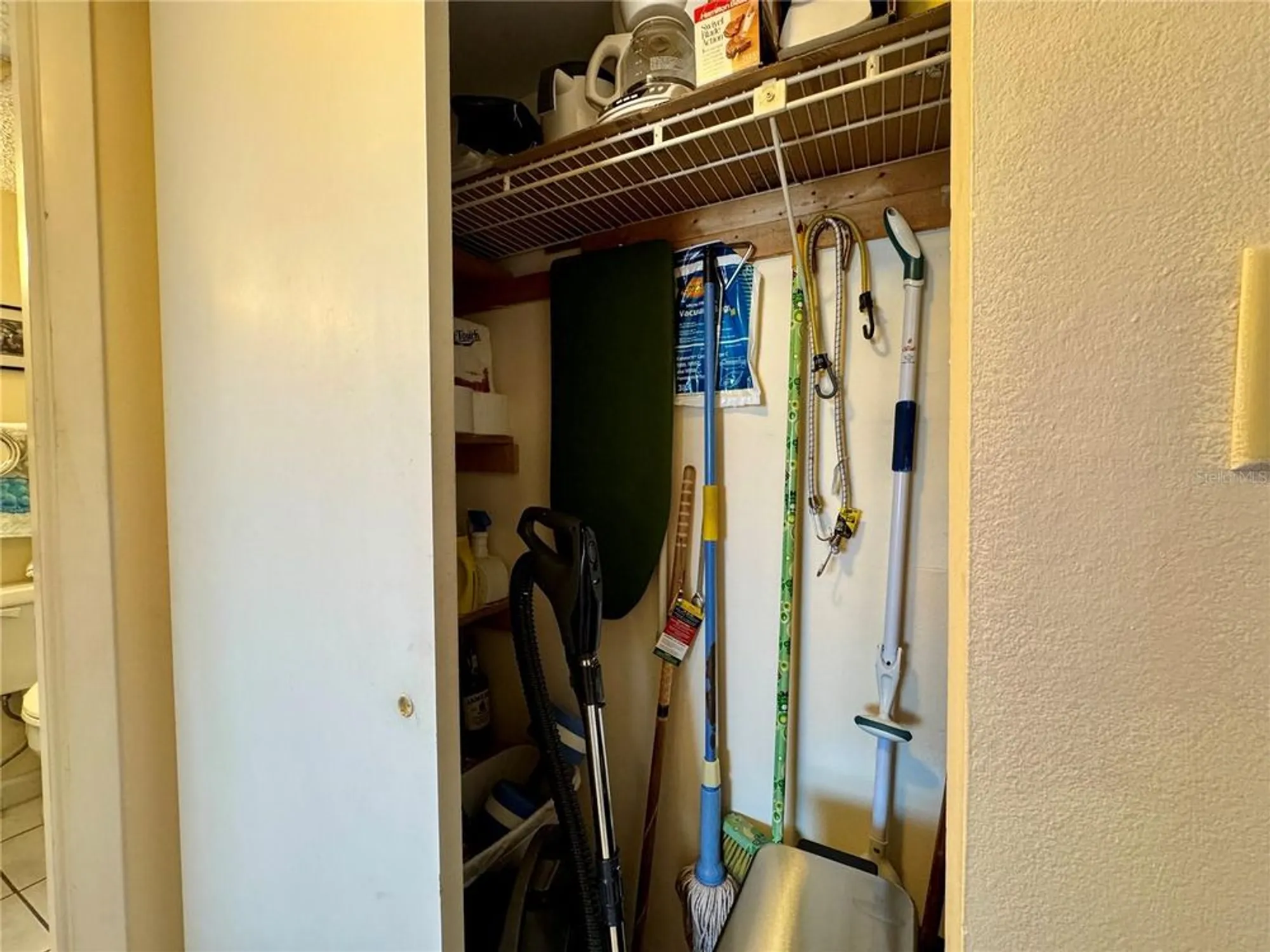 Property Slideshow image 35 of 48 | 3927 lake bayshore dr # f312, Bradenton, FL, 34205