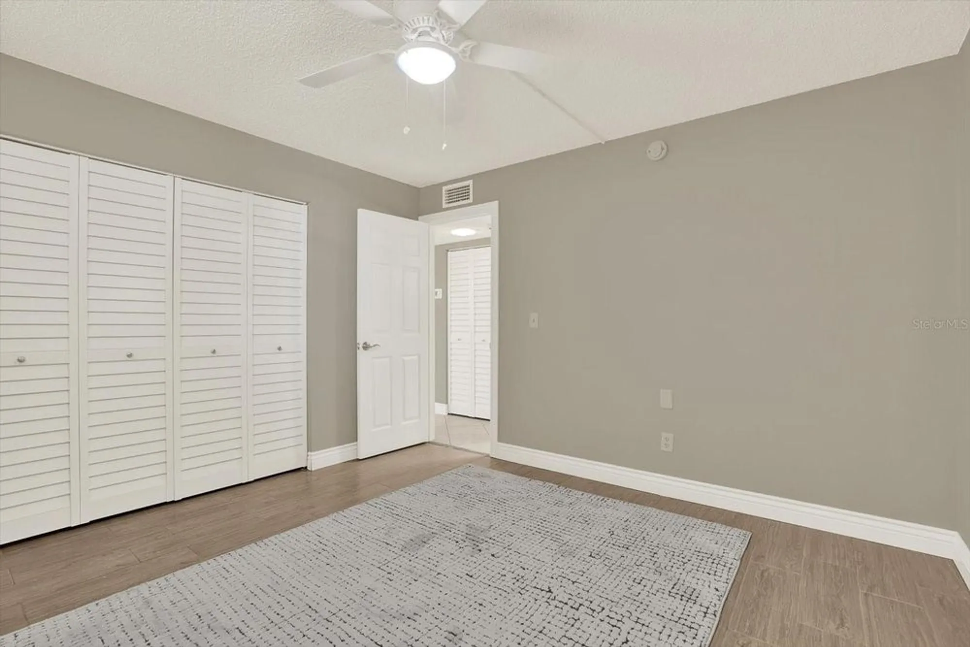 Property Slideshow image 16 of 36 | 7625 sun island dr 107, South Pasadena, FL, 33707