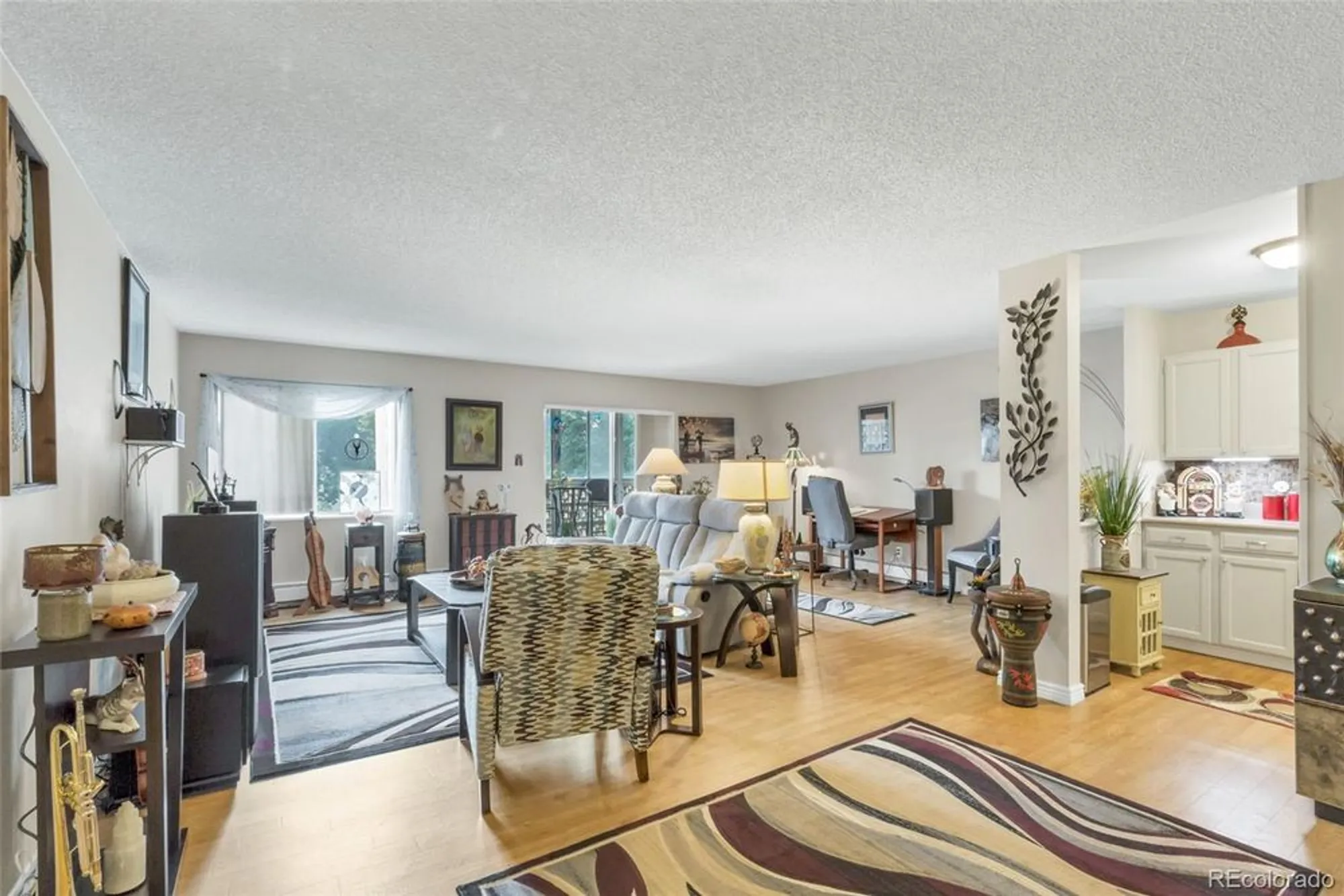 Property Slideshow image 6 of 44 | 3164 s wheeling way apt 306, Aurora, CO, 80014