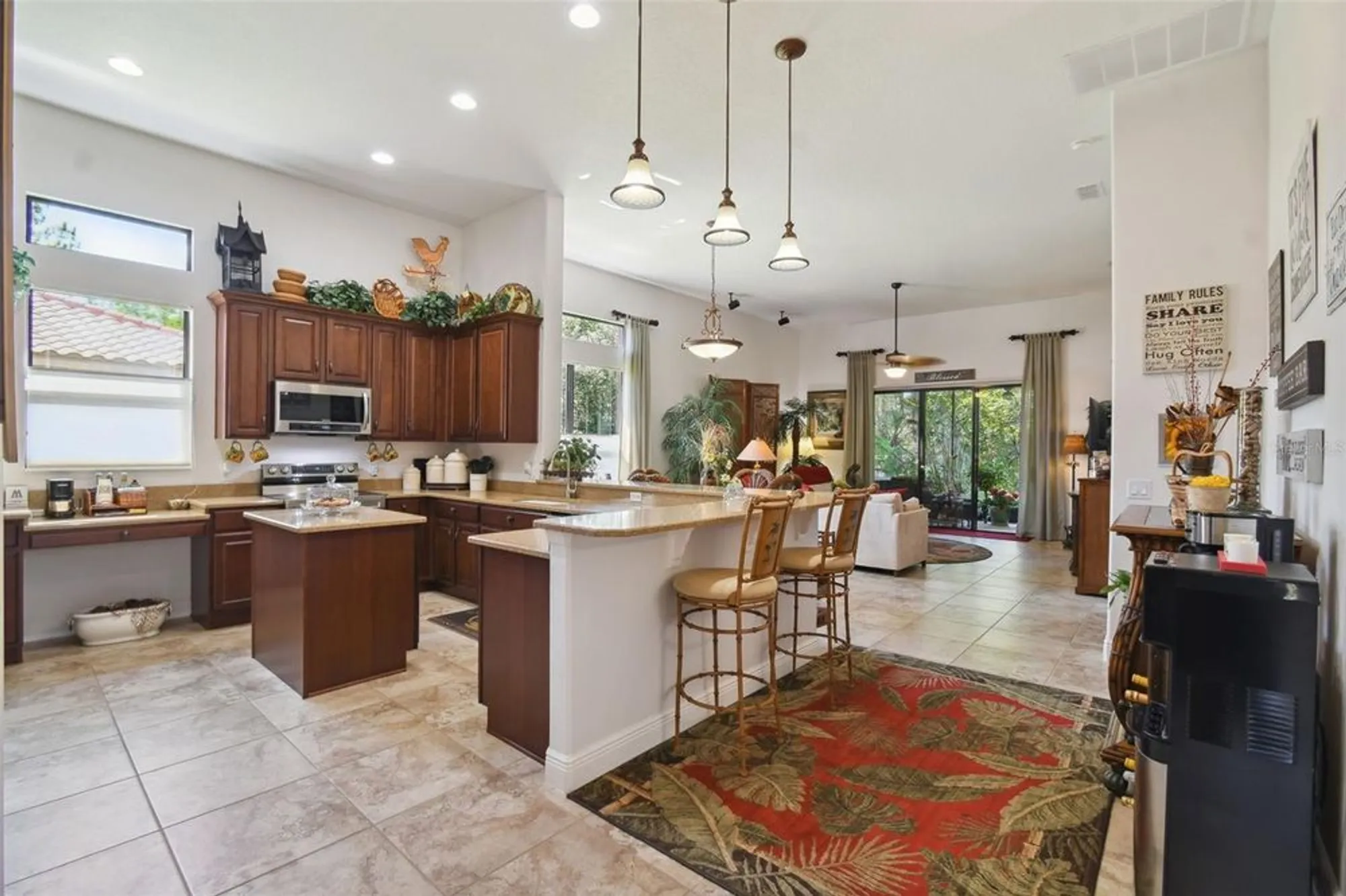 Property Slideshow image 8 of 52 | 806 ebb tide ln, Kissimmee, FL, 34759