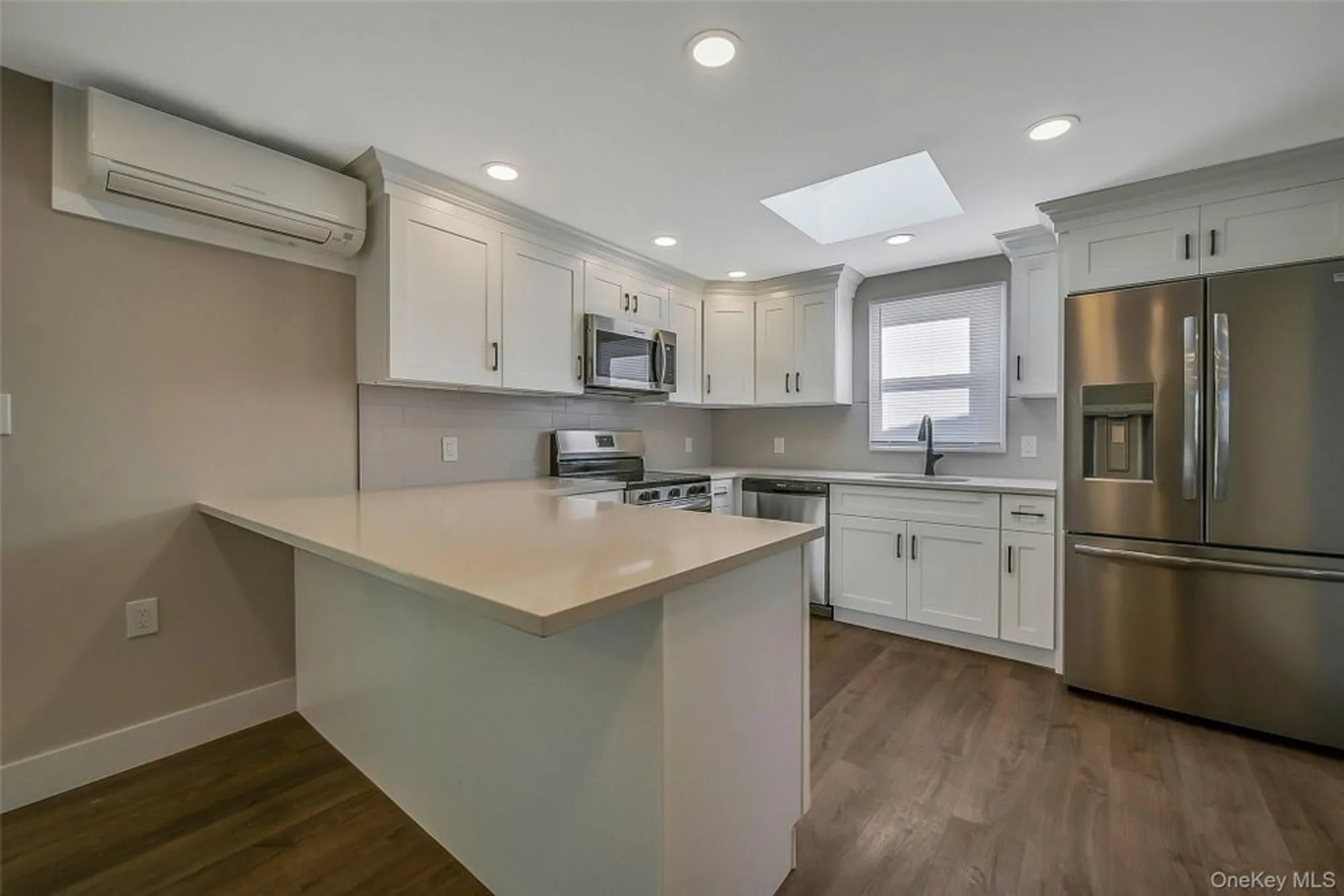 Property Slideshow image 6 of 40 | 23 limetree dr, Manorville, NY, 11949