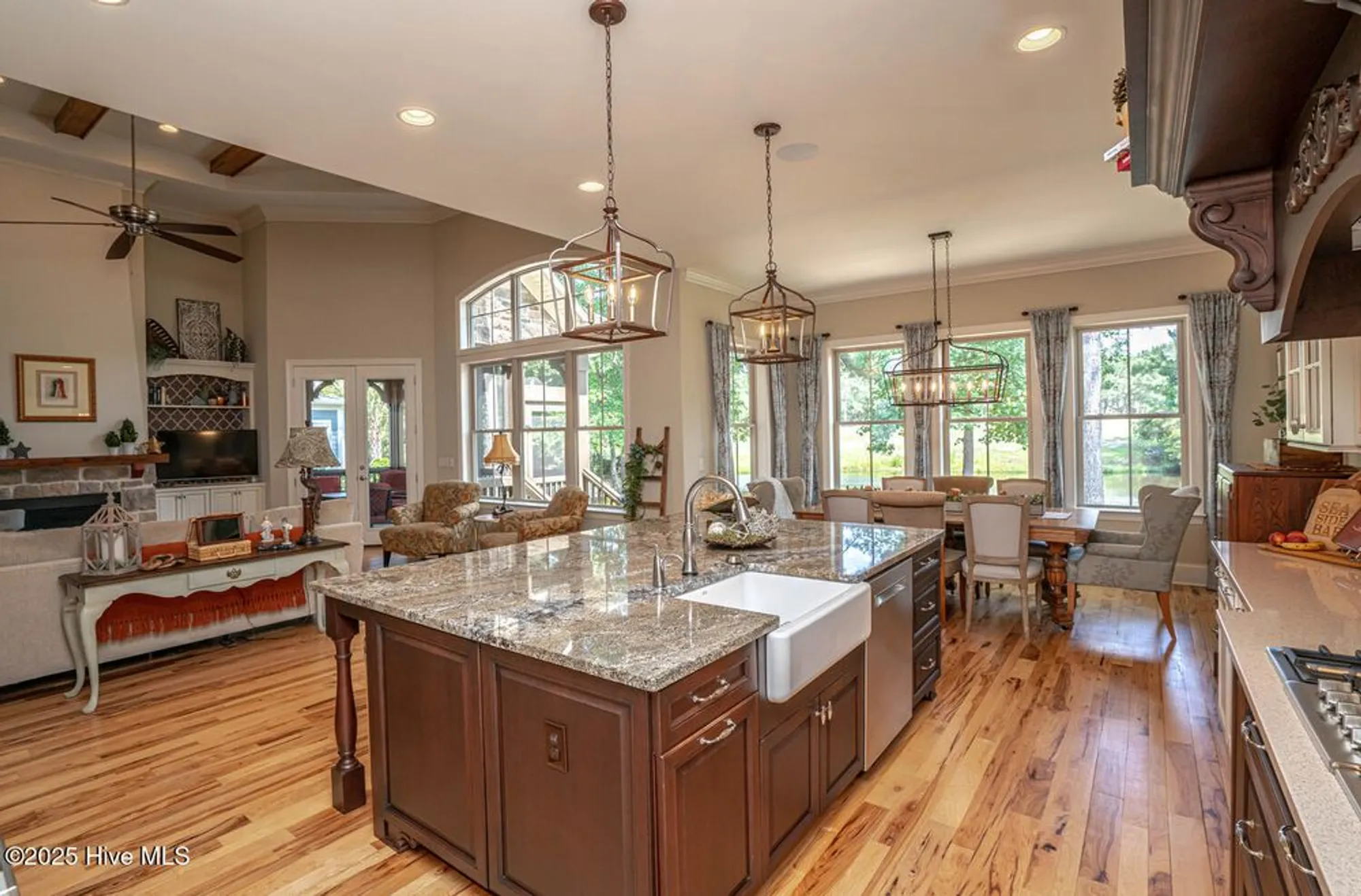 Property Slideshow image 20 of 103 | 558 westchester pl, Ocean Isle Beach, NC, 28469