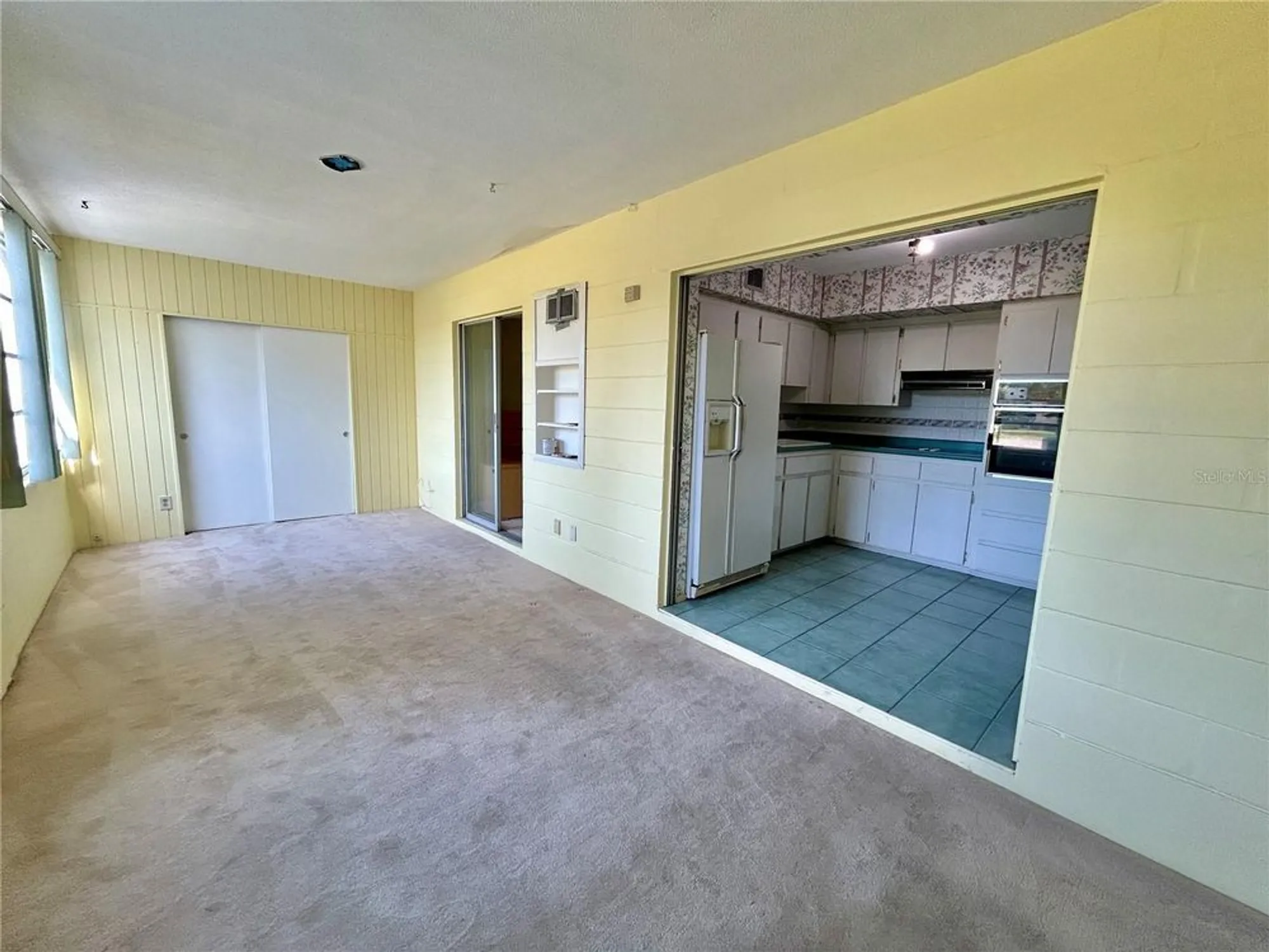 Property Slideshow image 13 of 47 | 2072 australia way 32, Clearwater, FL, 33763