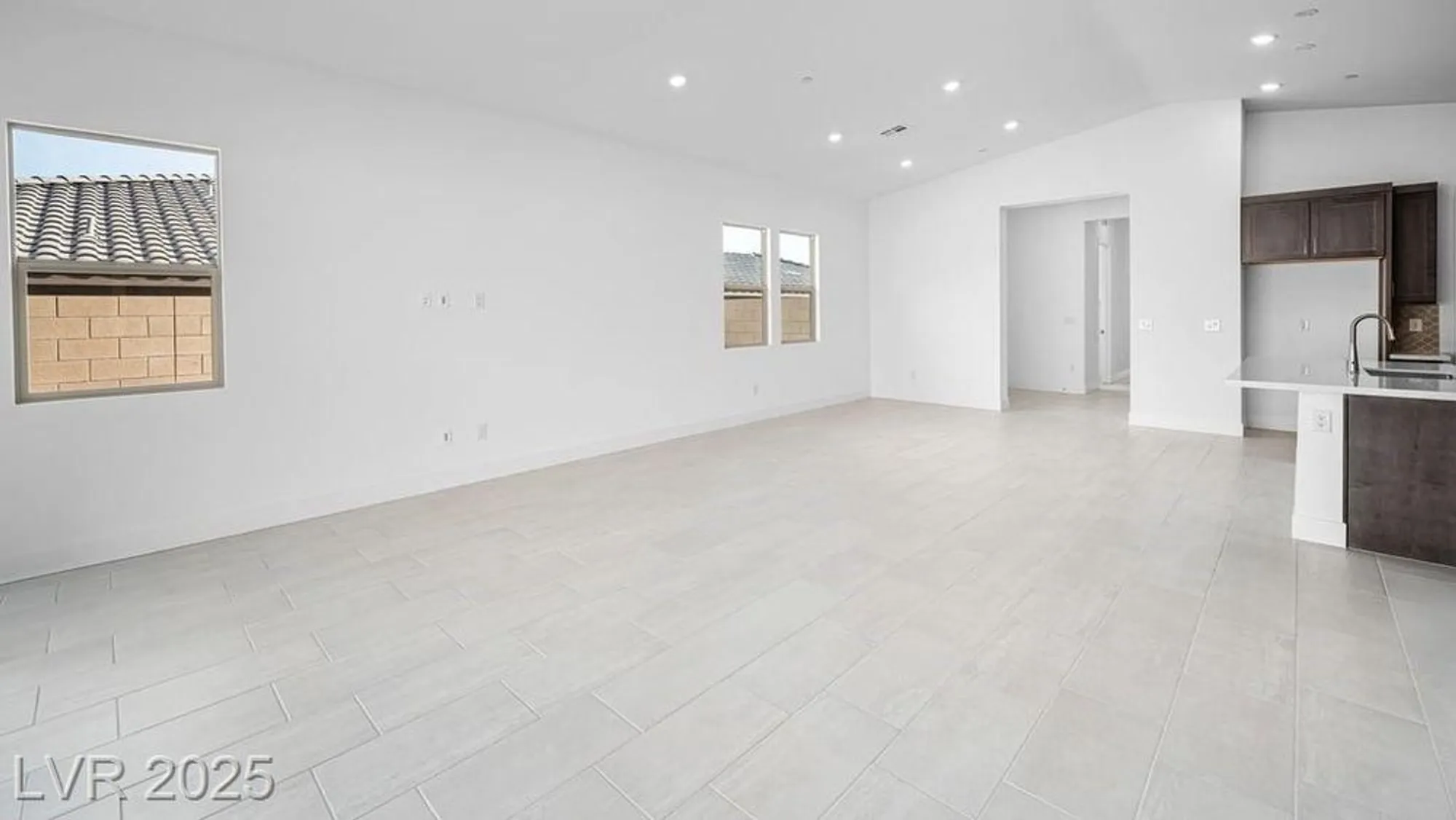 Property Slideshow image 6 of 43 | 226 piazzetta dr, Henderson, NV, 89011