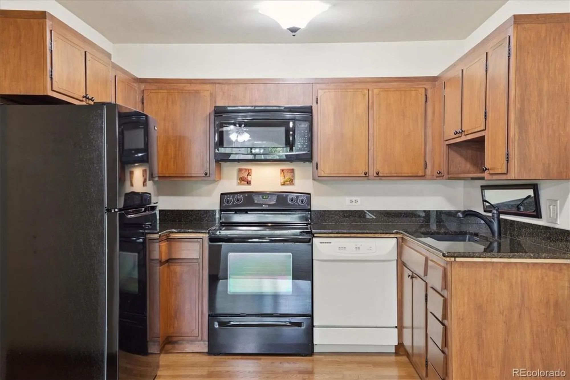 Property Slideshow image 5 of 19 | 725 s clinton st 2b, Denver, CO, 80247