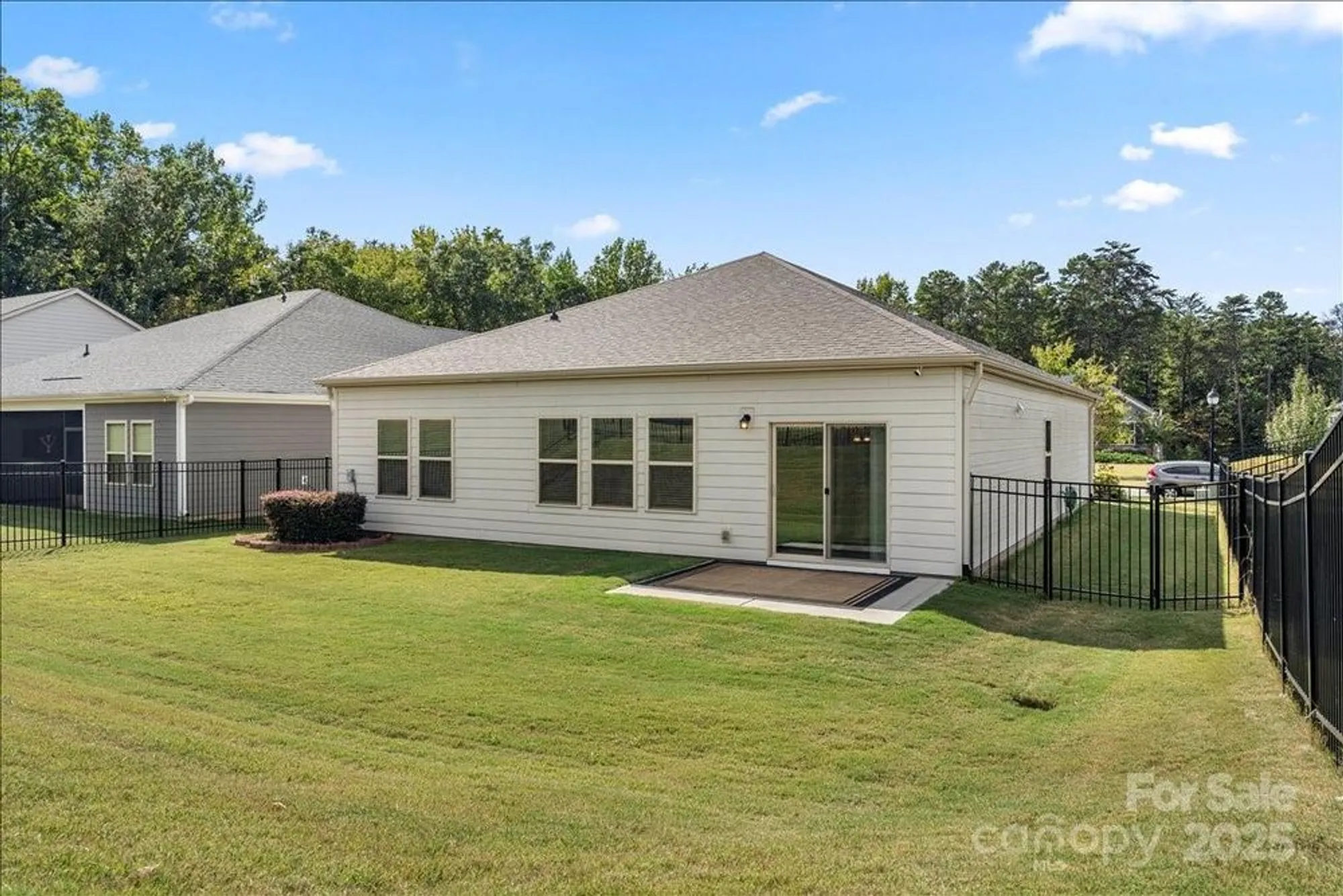 Property Slideshow image 27 of 31 | 9211 grisons ct, Charlotte, NC, 28278