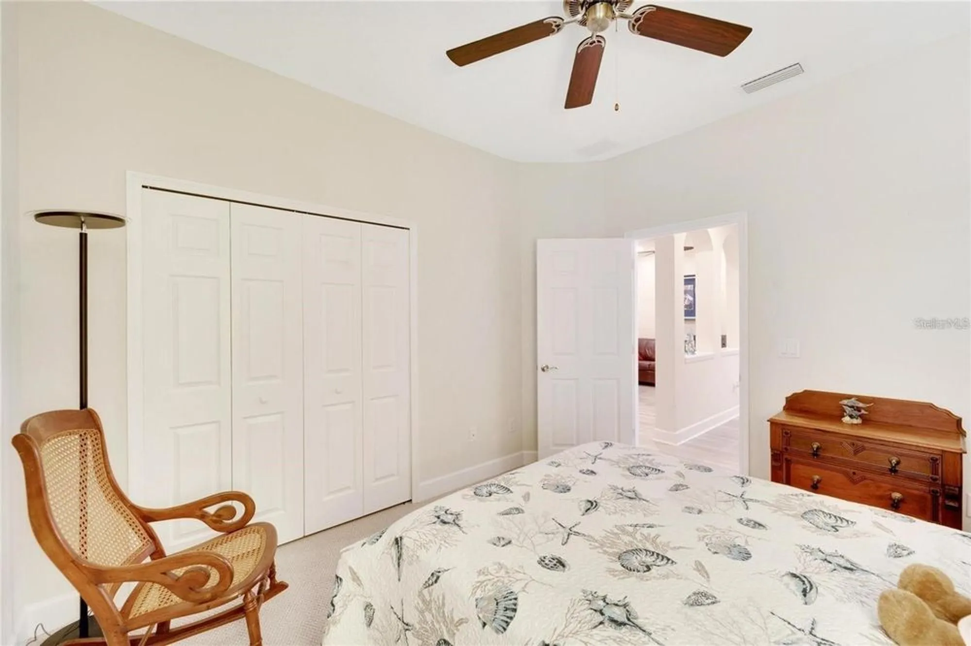 Property Slideshow image 27 of 71 | 718 chipper dr, Sun City Center, FL, 33573