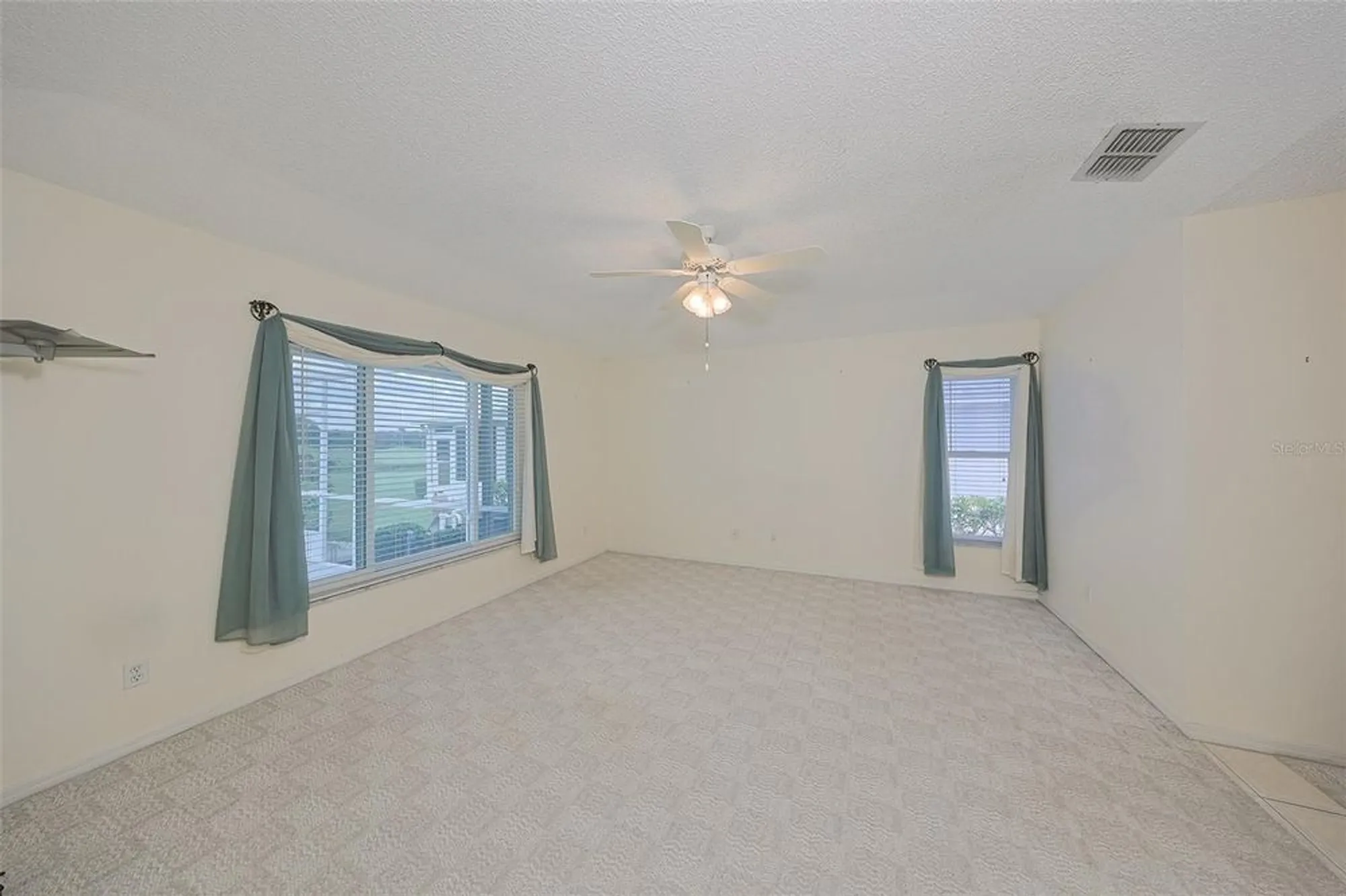 Property Slideshow image 21 of 42 | 352 caloosa palms ct, Sun City Center, FL, 33573