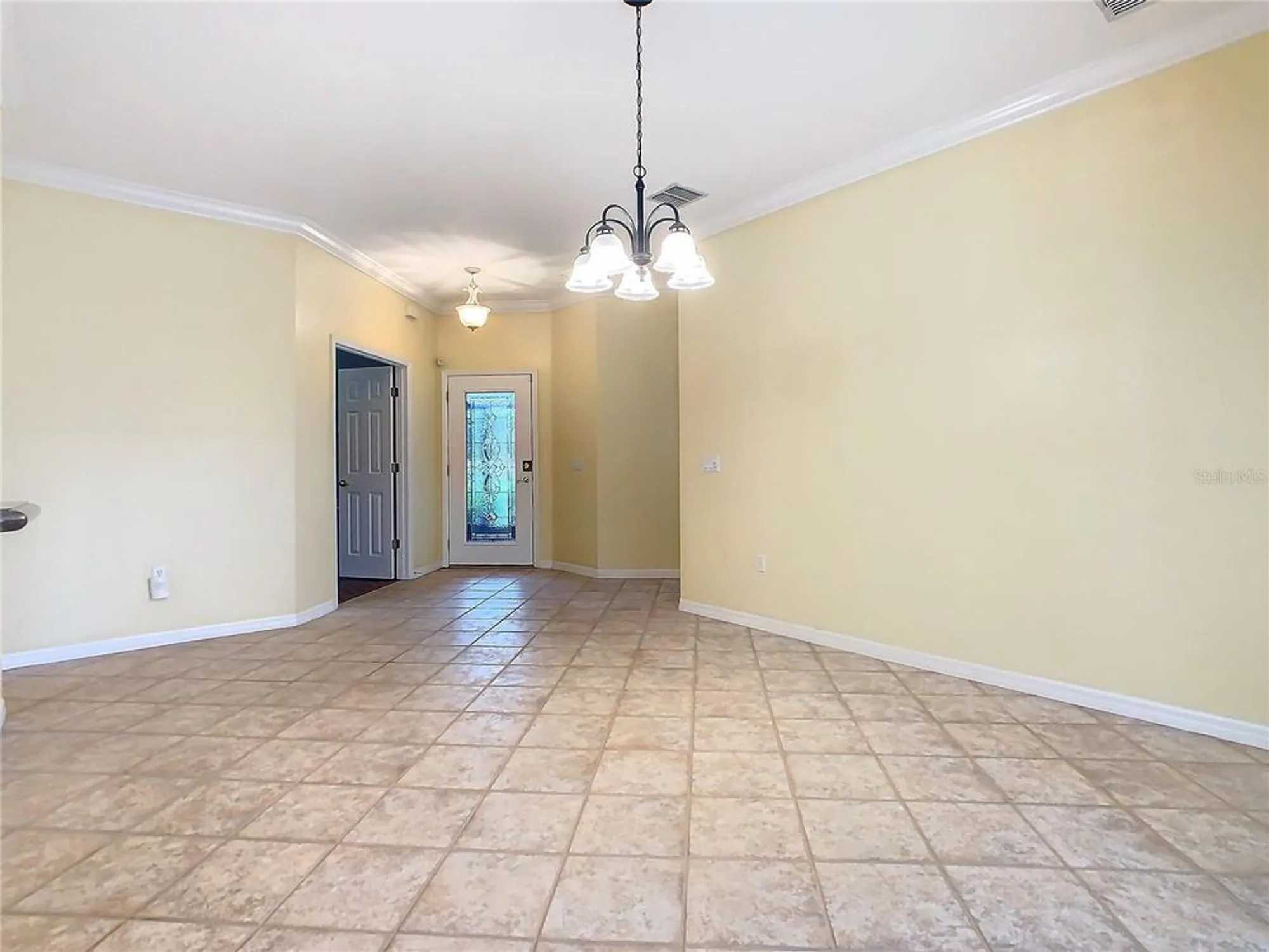 Property Slideshow image 15 of 63 | 100 ventana dr, Kissimmee, FL, 34759
