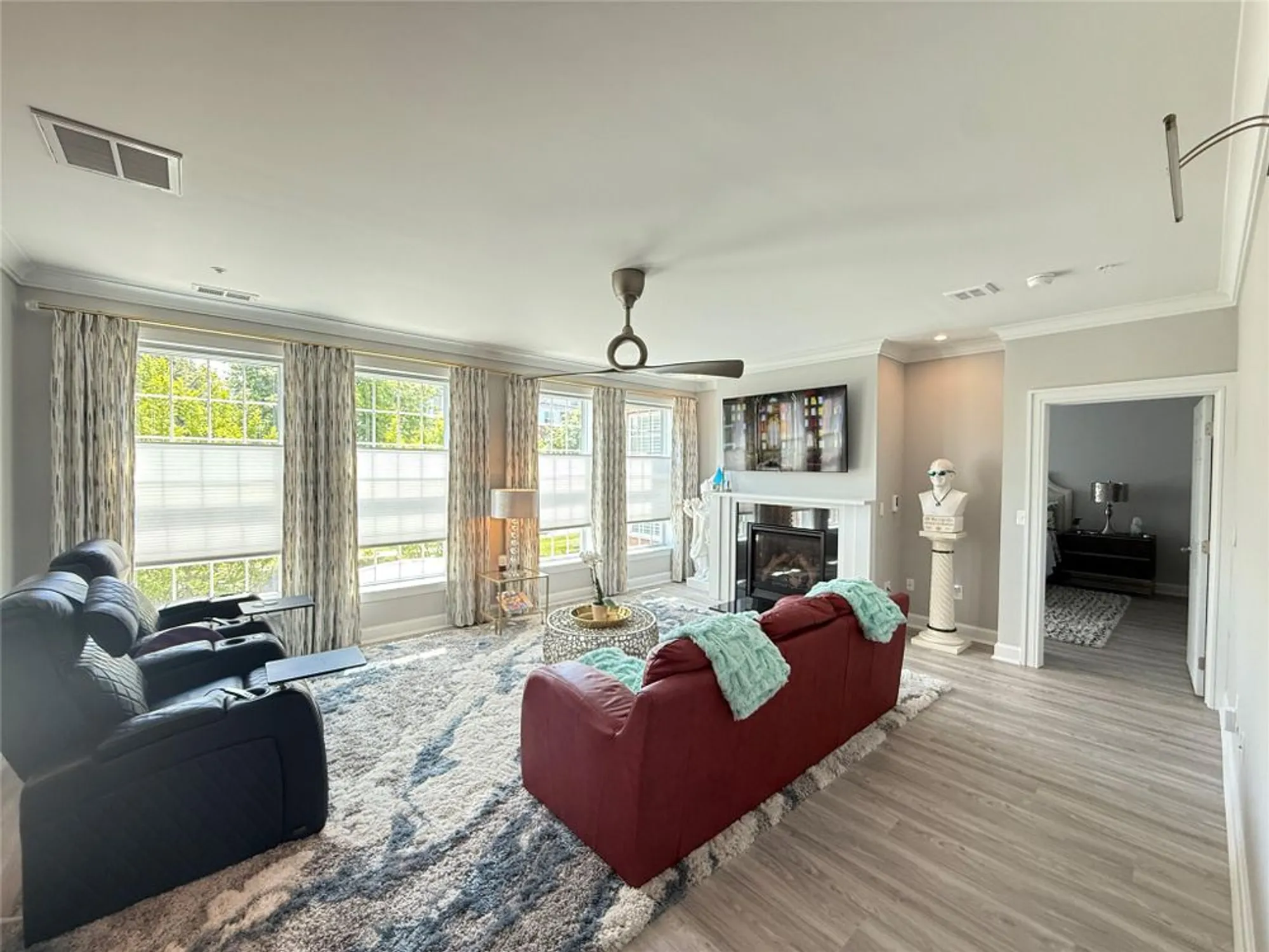 Property Slideshow image 20 of 43 | 326 regency dr, Fishkill, NY, 12524