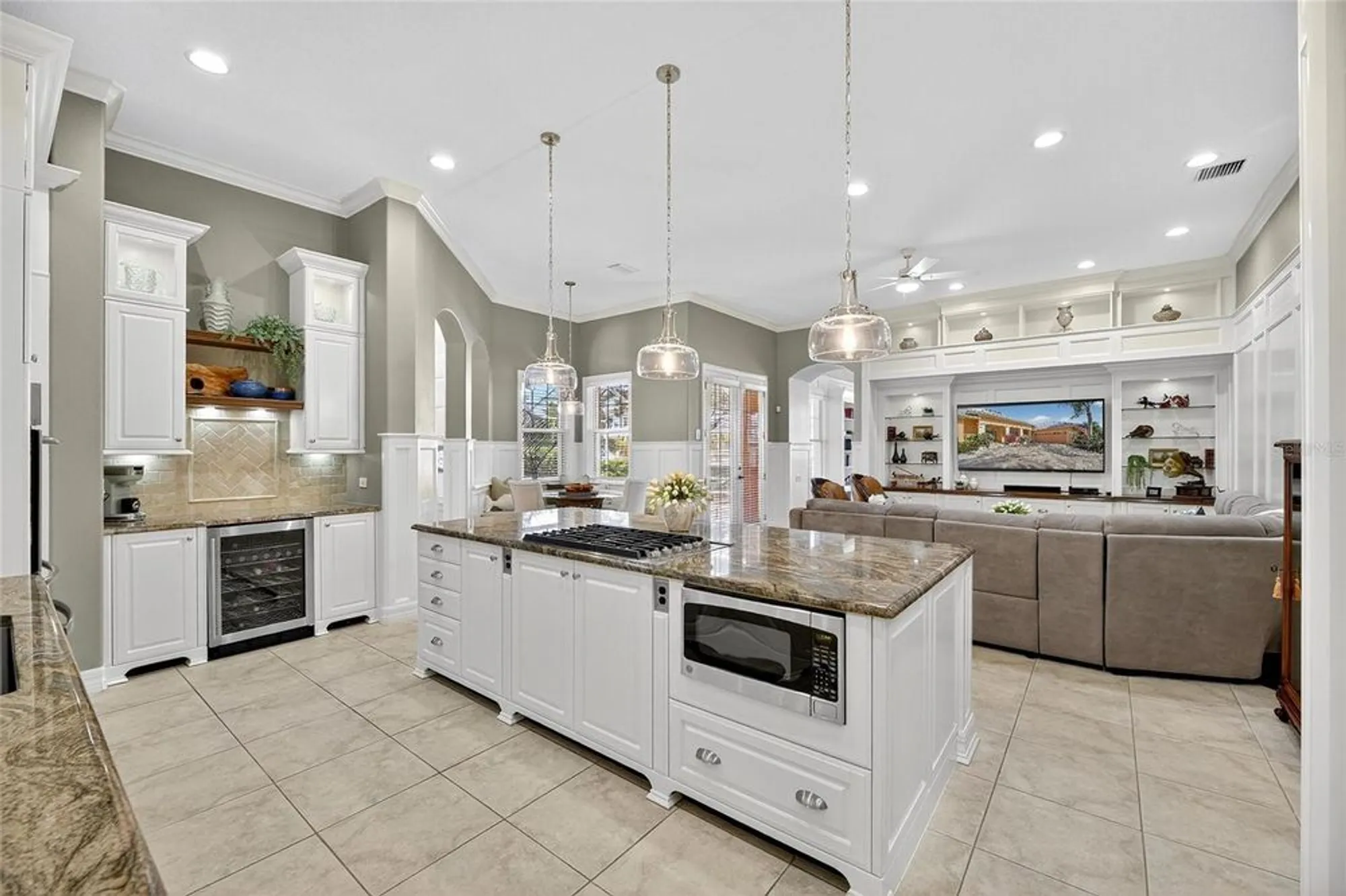 Property Slideshow image 47 of 94 | 539 islebay dr, Apollo Beach, FL, 33572