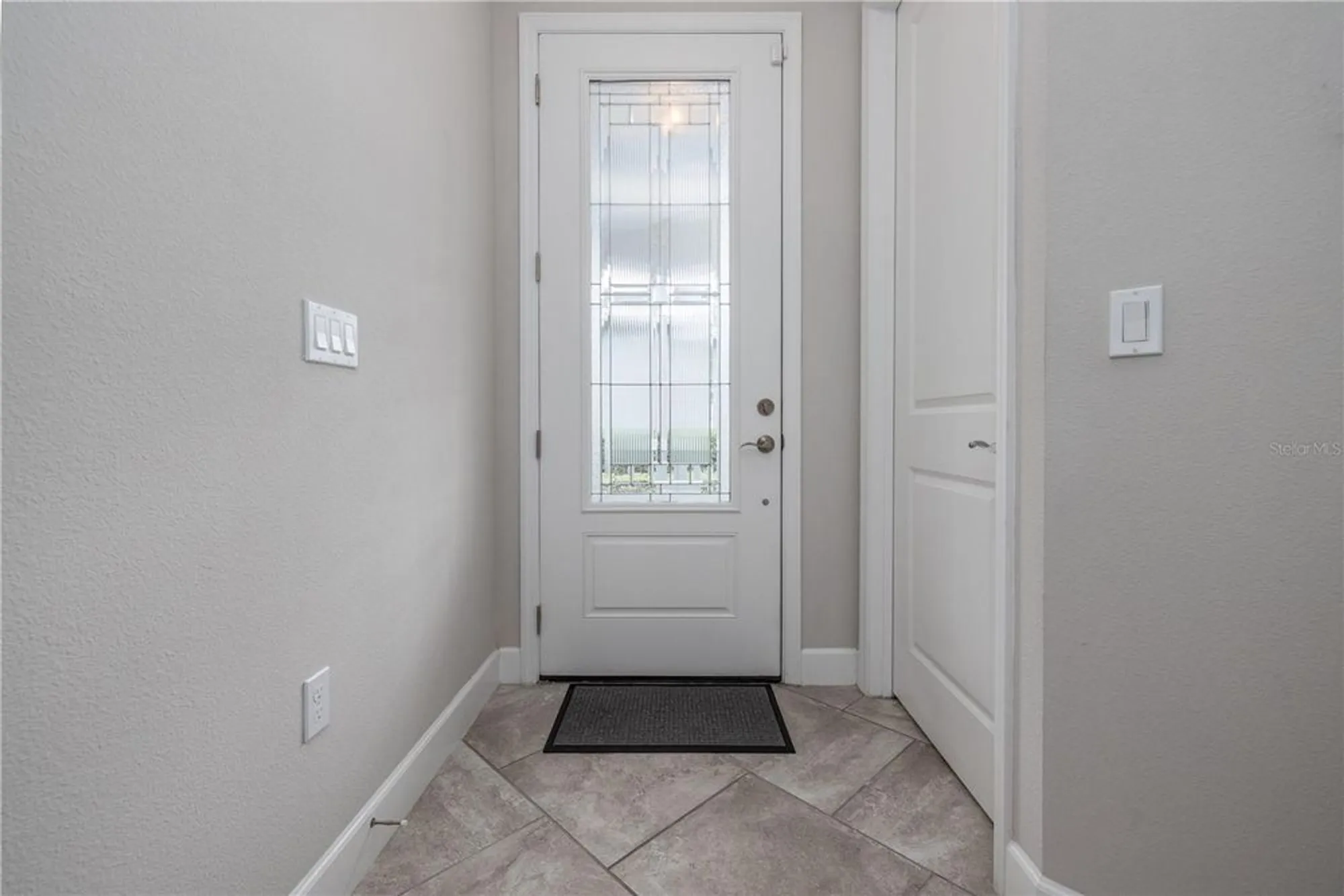 Property Slideshow image 6 of 32 | 1547 lambrook dr, Deland, FL, 32724