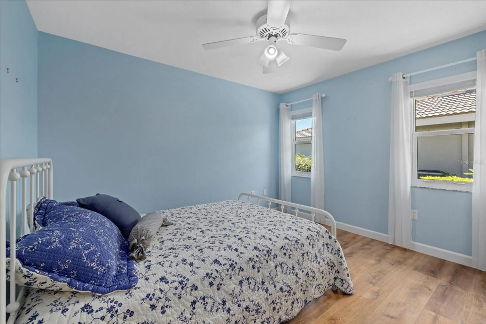 Property Slideshow image 19 of 33 | 7205 wood creek dr 16, Sarasota, FL, 34231