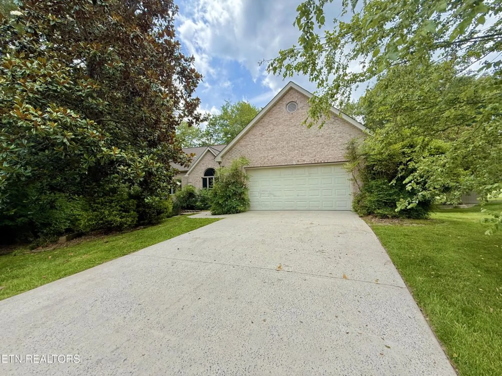 Property Slideshow image 51 of 55 | 17 kenwood ct, Crossville, TN, 38558