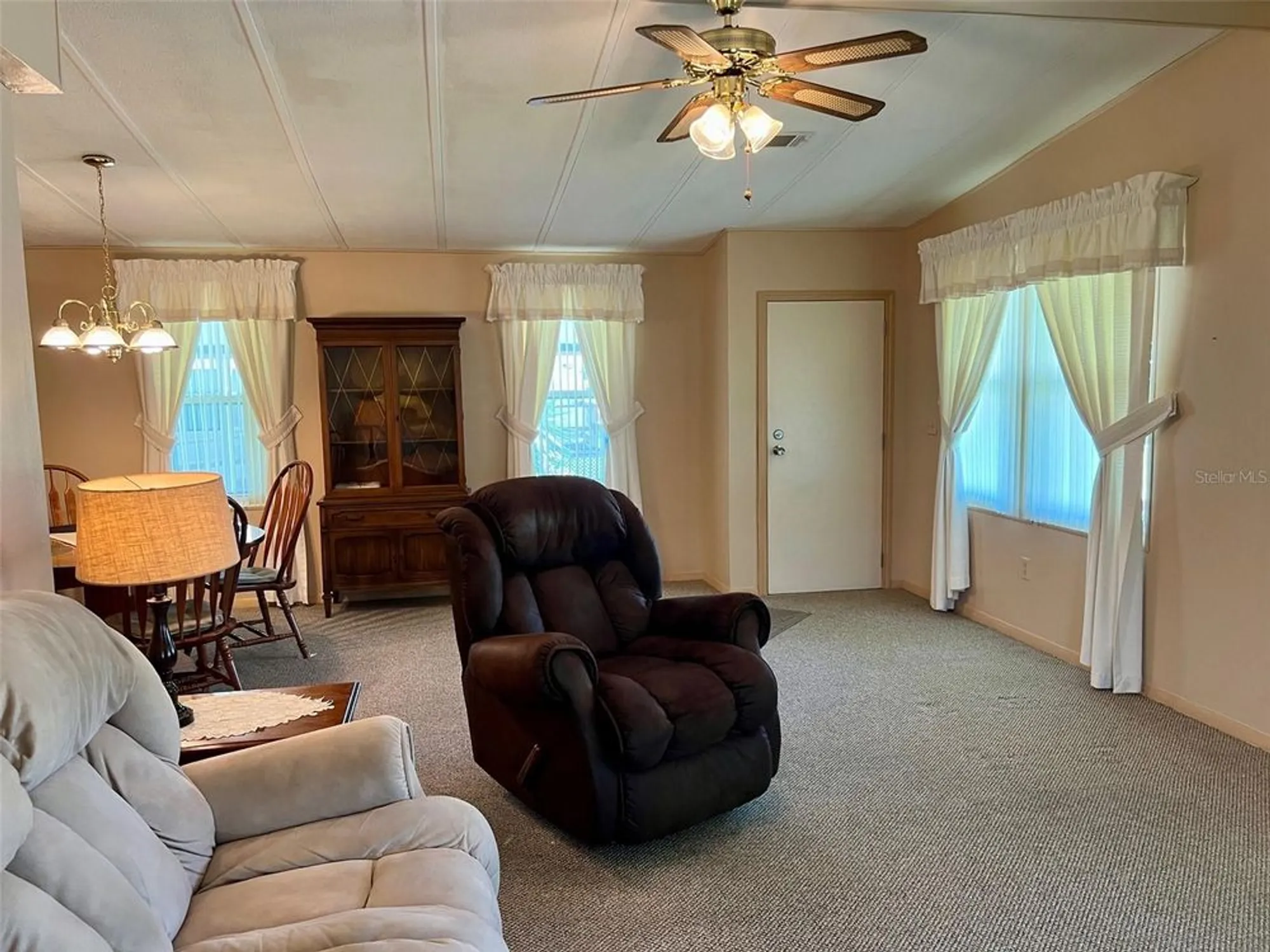 Property Slideshow image 20 of 30 | 5013 foxwood blvd, Lakeland, FL, 33810