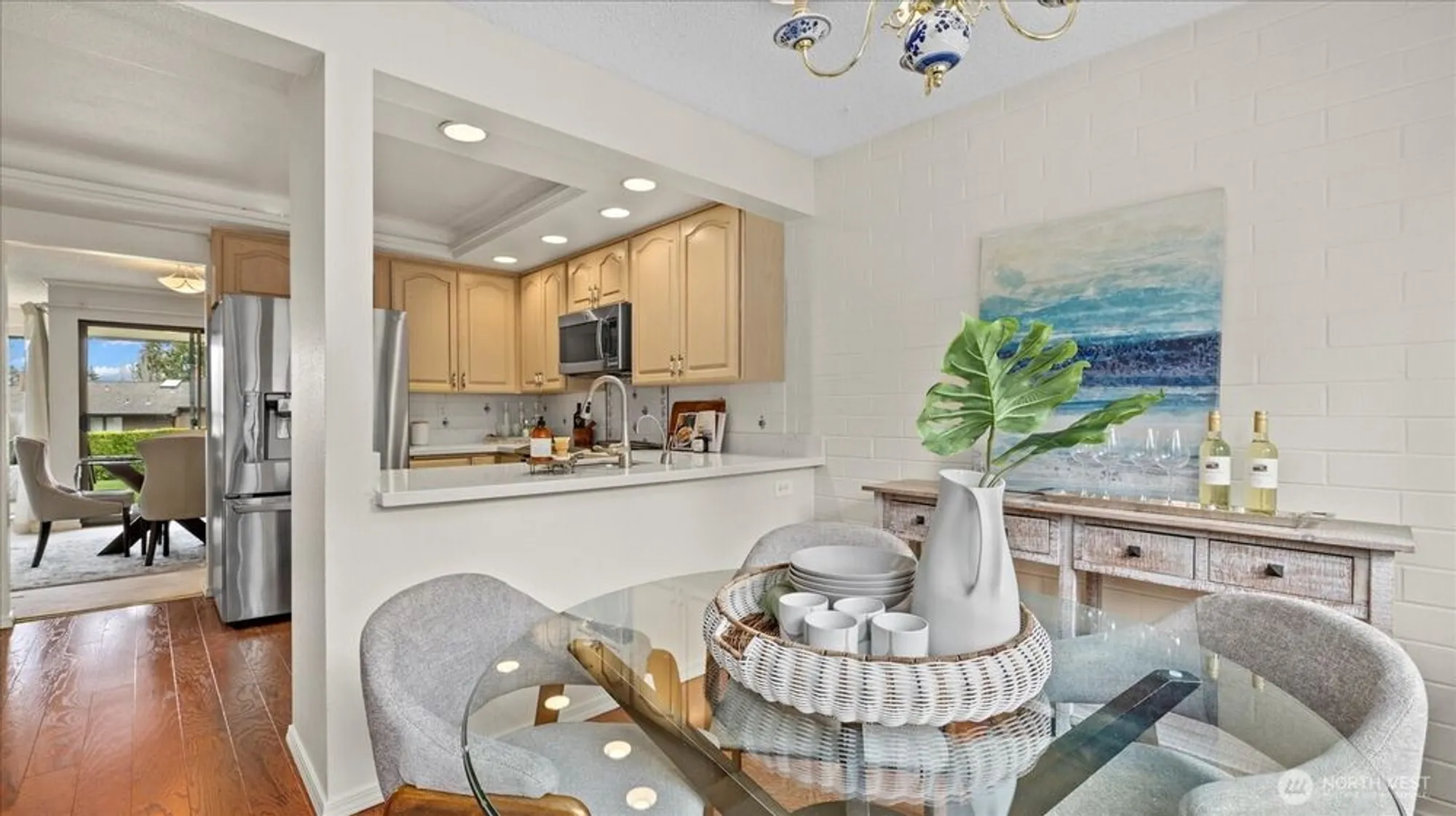 Property Slideshow image 14 of 38 | 10743 glen acres dr s # 10743, Seattle, WA, 98168