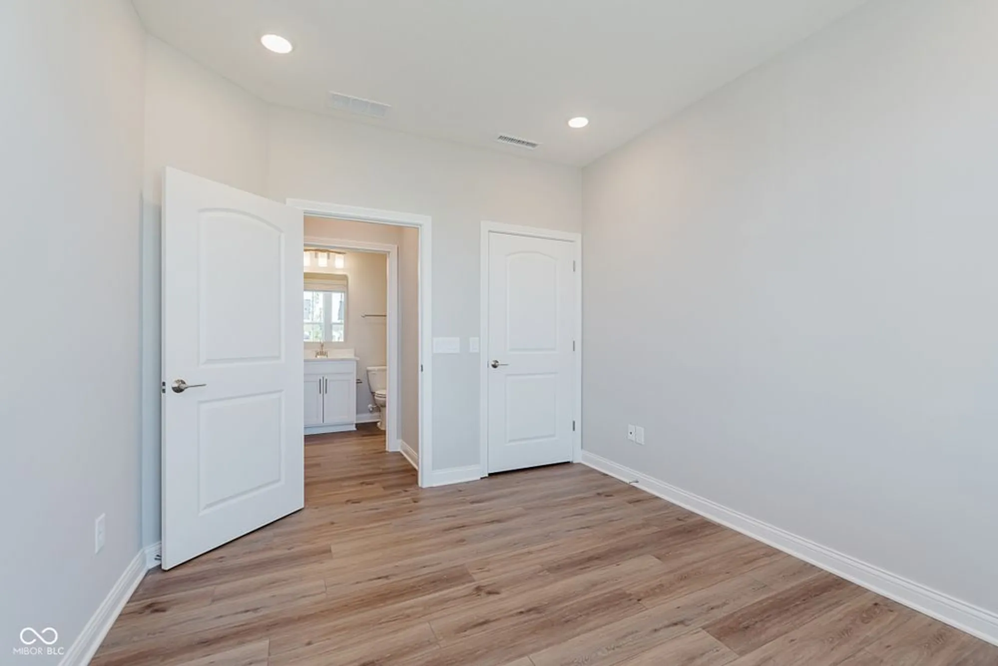 Property Slideshow image 19 of 33 | 774 daisy st, Greenwood, IN, 46143