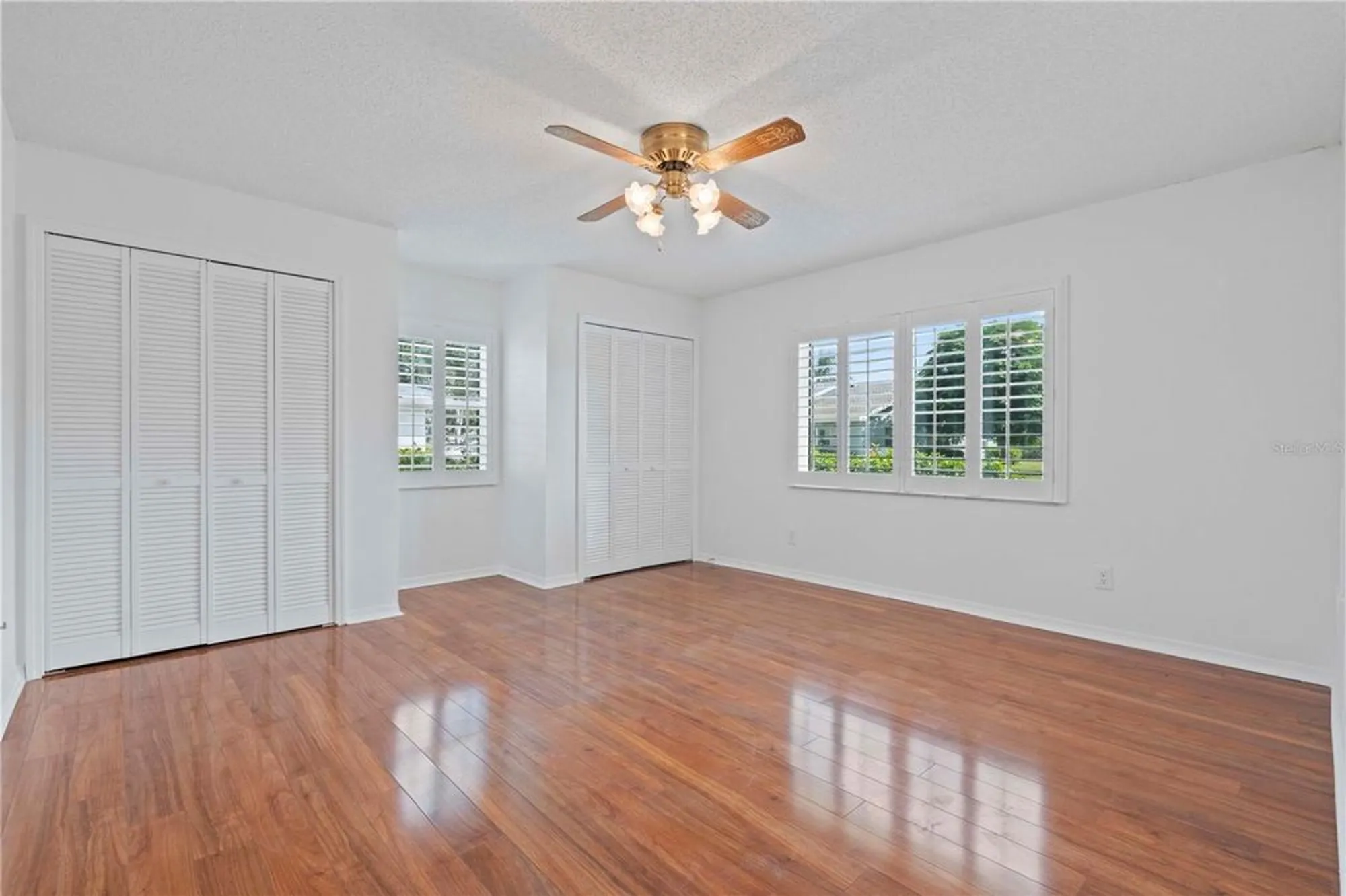 Property Slideshow image 36 of 55 | 2329 lancaster dr, Sun City Center, FL, 33573