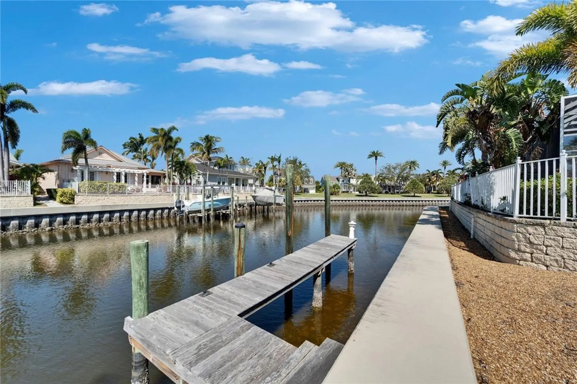Property Slideshow image 23 of 99 | 5616 seagrass pl, Apollo Beach, FL, 33572