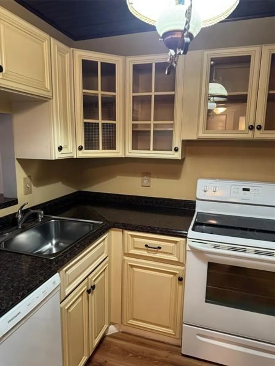 Property Slideshow image 14 of 29 | 3774 inverrary blvd 106p, Lauderhill, FL, 33319