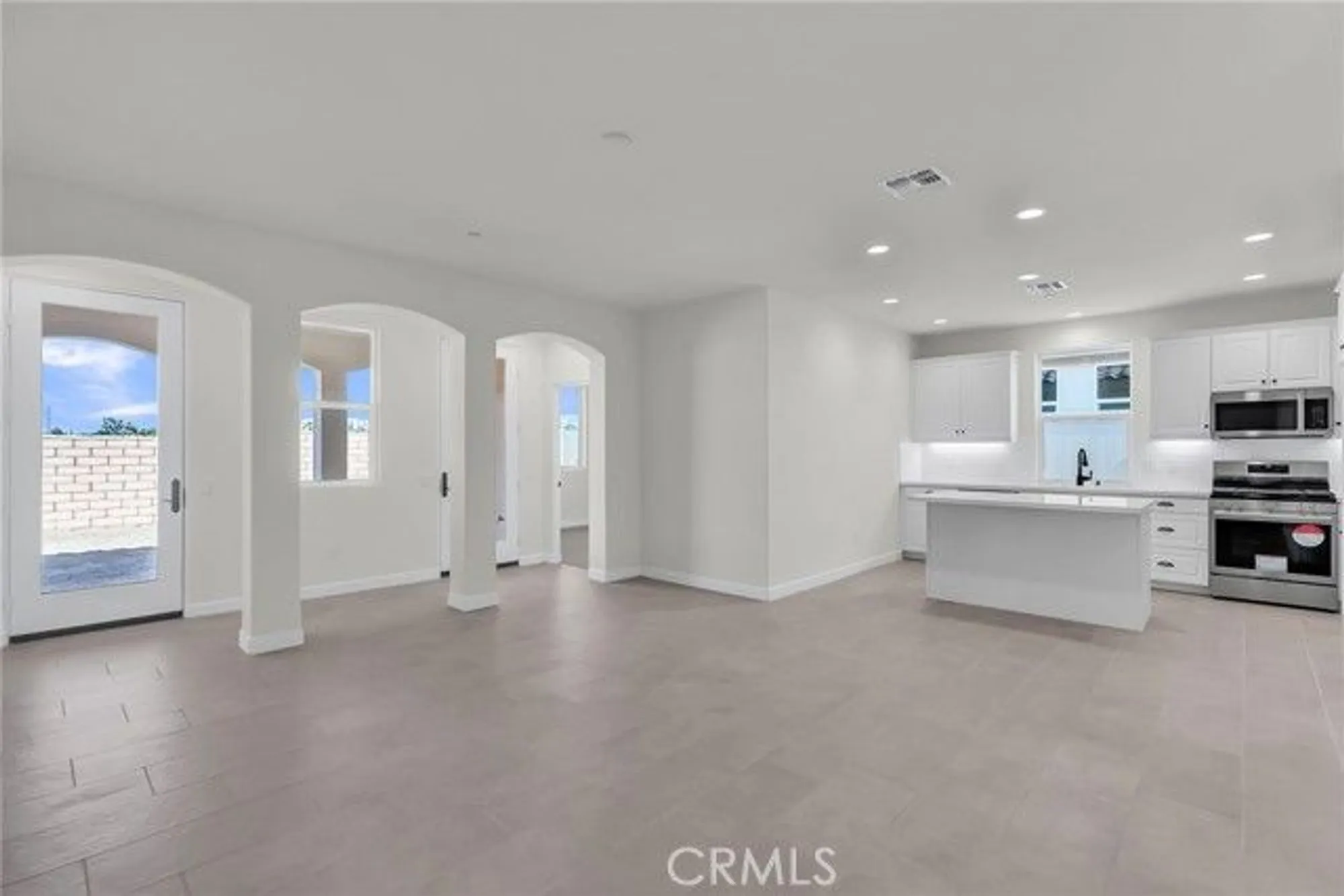 Property Slideshow image 4 of 38 | 7432 desert sky dr, Yucca Valley, CA, 92284