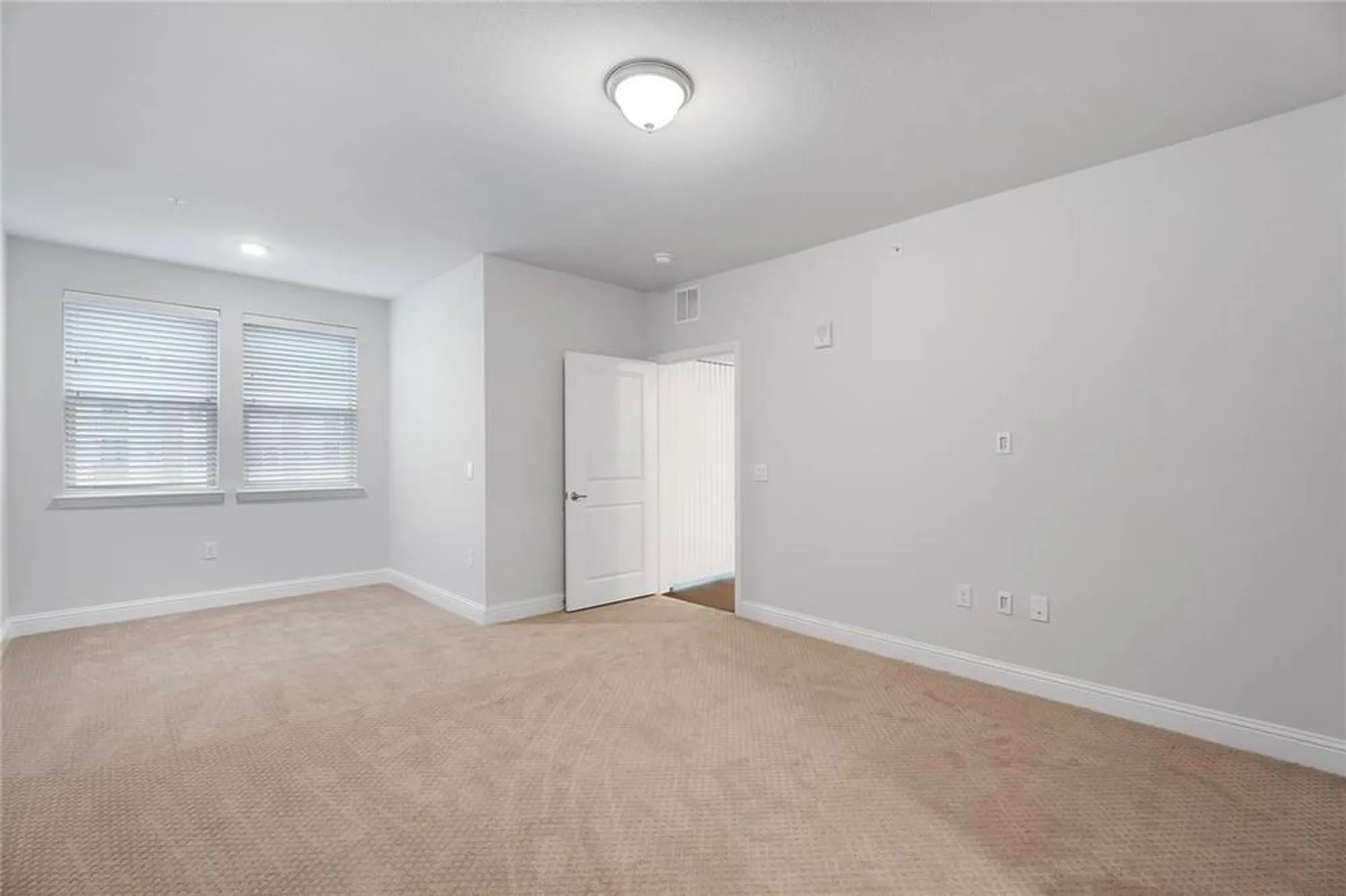 Property Slideshow image 11 of 23 | 651 n watters rd apt 3303, Allen, TX, 75013