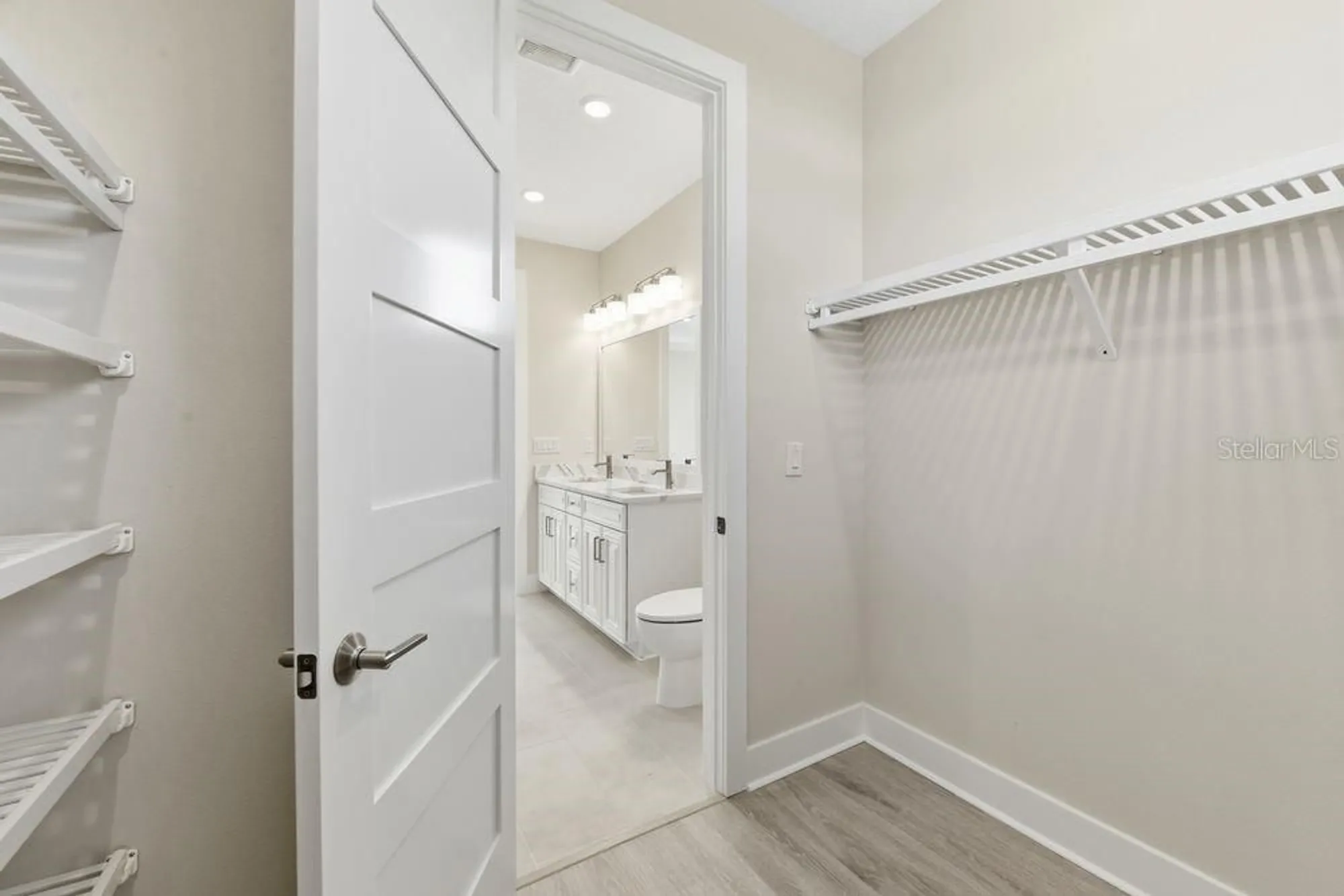 Property Slideshow image 13 of 36 | 4062 santa caterina blvd # 102, Bradenton, FL, 34211