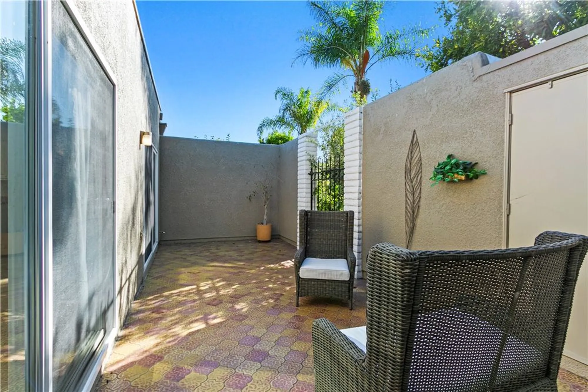 Property Slideshow image 11 of 24 | 2044 via mariposa e a, Laguna Woods, CA, 92637
