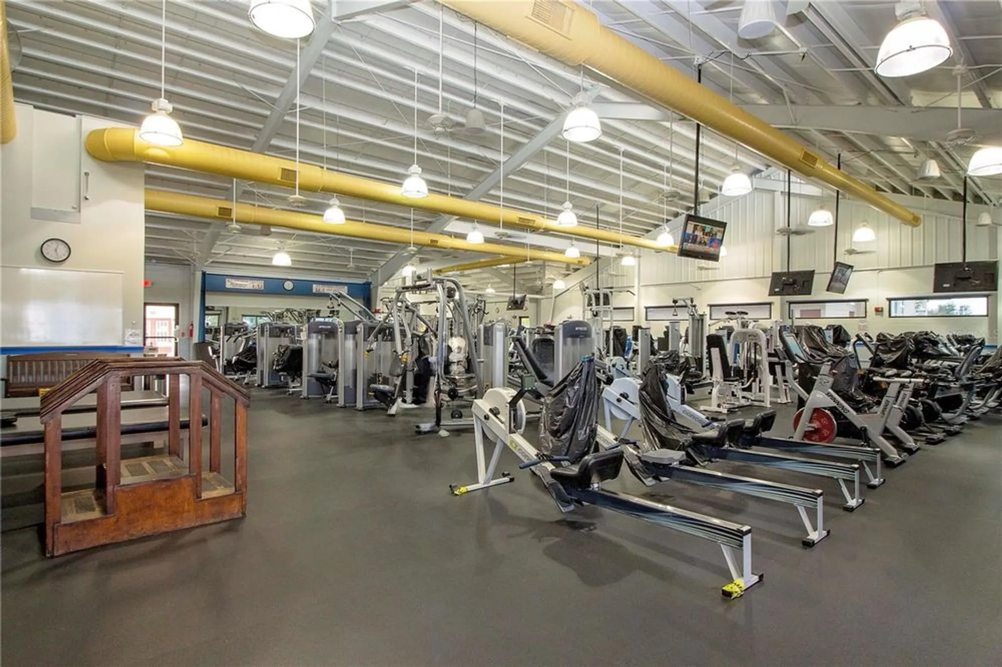Property Slideshow image 90 of 100 | 1606 bunker hill dr, Sun City Center, FL, 33573