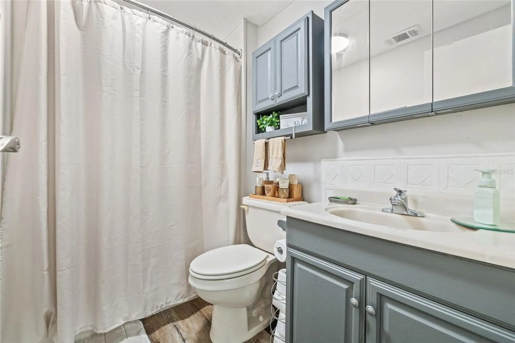 Property Slideshow image 21 of 34 | 1576 longbow dr, Lakeland, FL, 33810