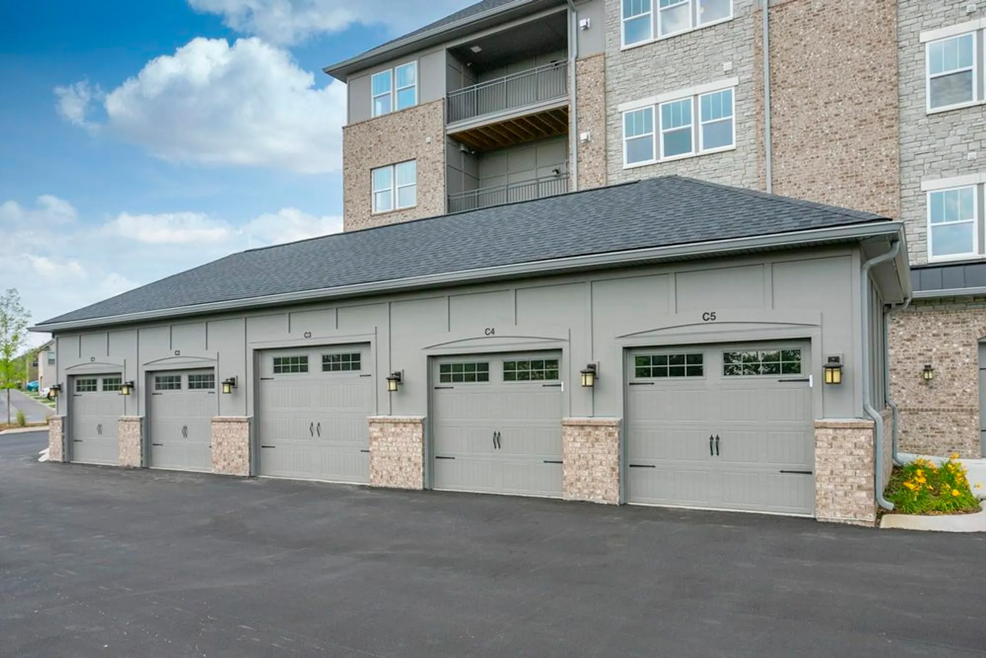 Property Slideshow image 53 of 60 | 141 saundersville rd apt 1402, Hendersonville, TN, 37075