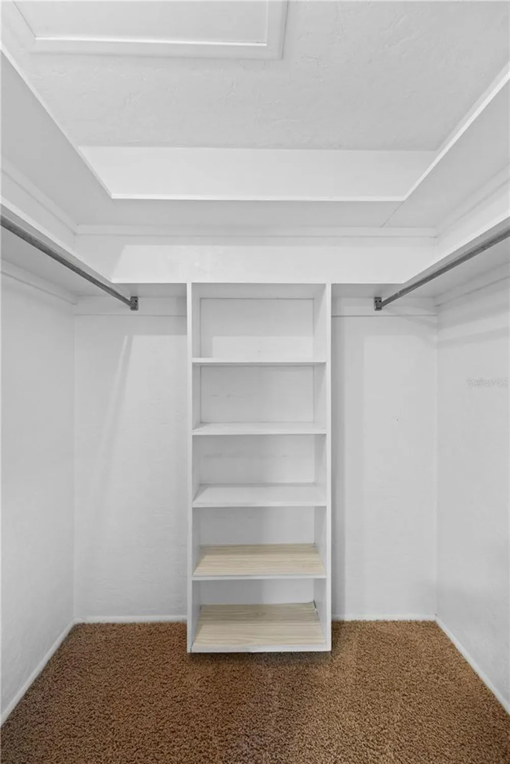 Property Slideshow image 22 of 35 | 3328 dartmouth ln 1012, Sarasota, FL, 34239