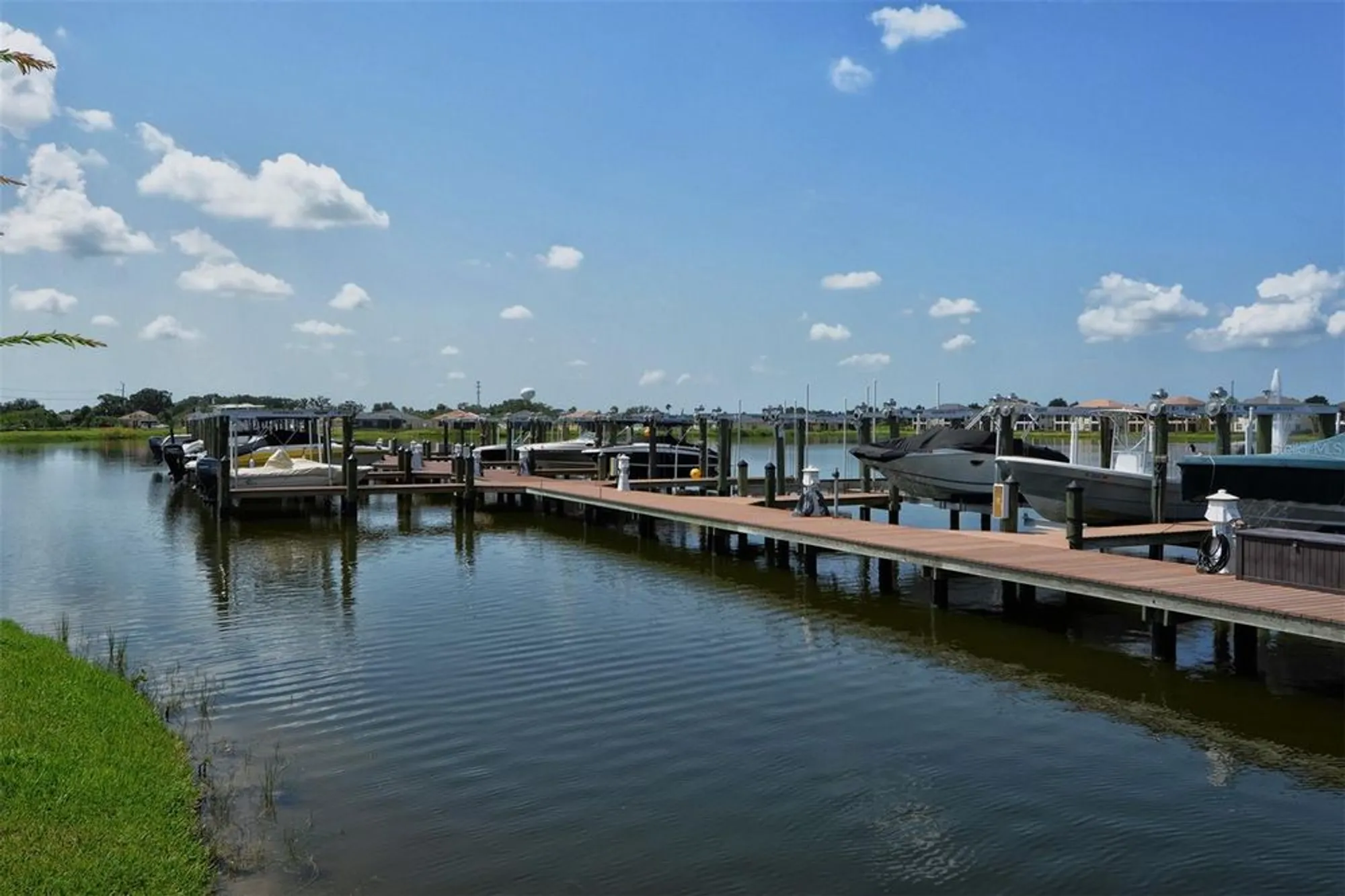 Property Slideshow image 78 of 100 | 1014 overlook ct, Bradenton, FL, 34208