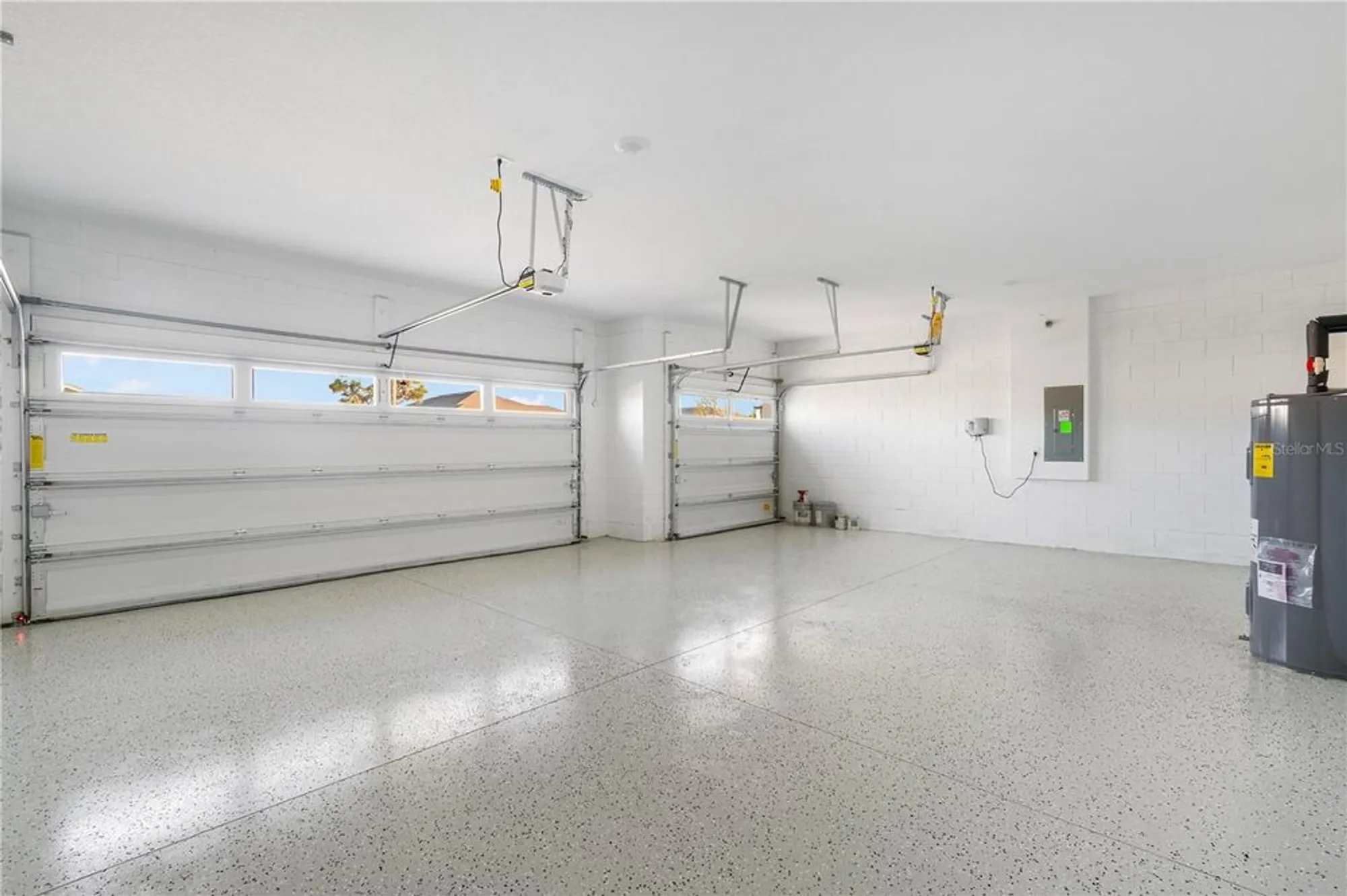 Property Slideshow image 15 of 32 | 9211 players dr, Weeki Wachee, FL, 34613