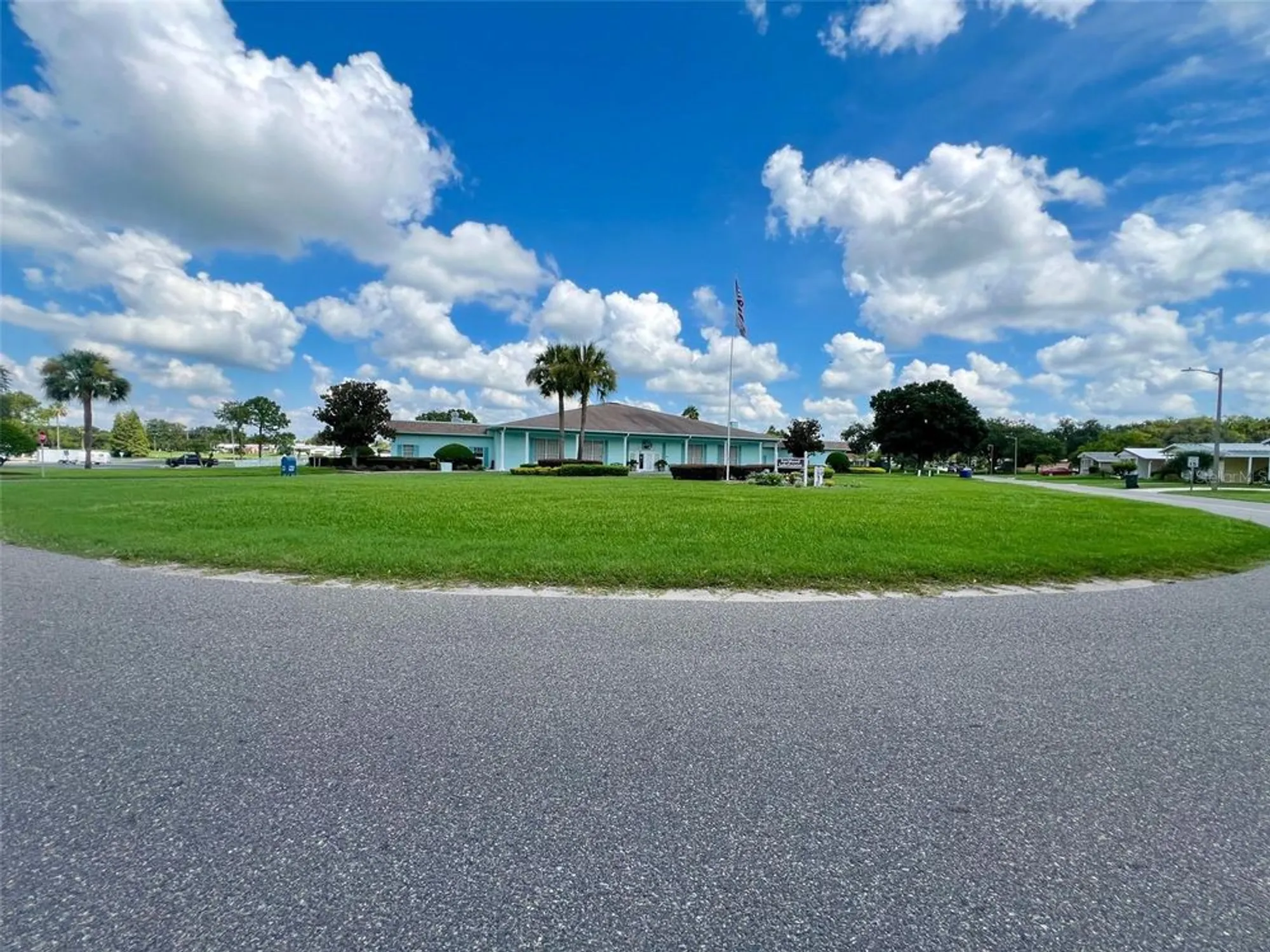 Property Slideshow image 27 of 30 | 5013 foxwood blvd, Lakeland, FL, 33810