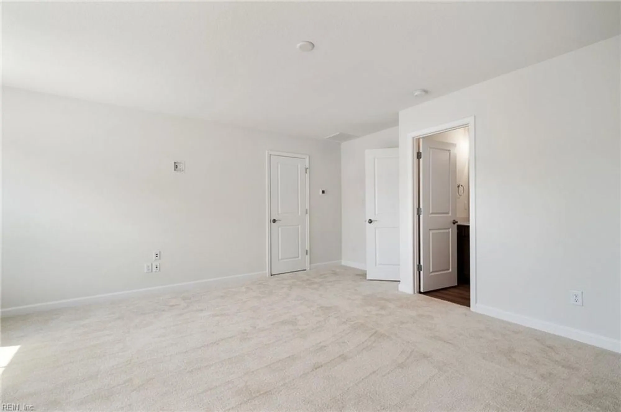 Property Slideshow image 19 of 45 | 1101 capella ln c, Suffolk, VA, 23434