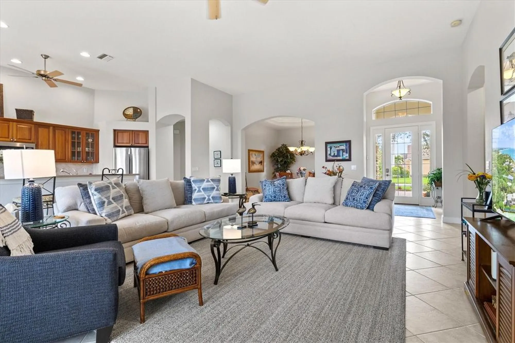 Property Slideshow image 13 of 91 | 14026 royal pointe dr, Port Charlotte, FL, 33953
