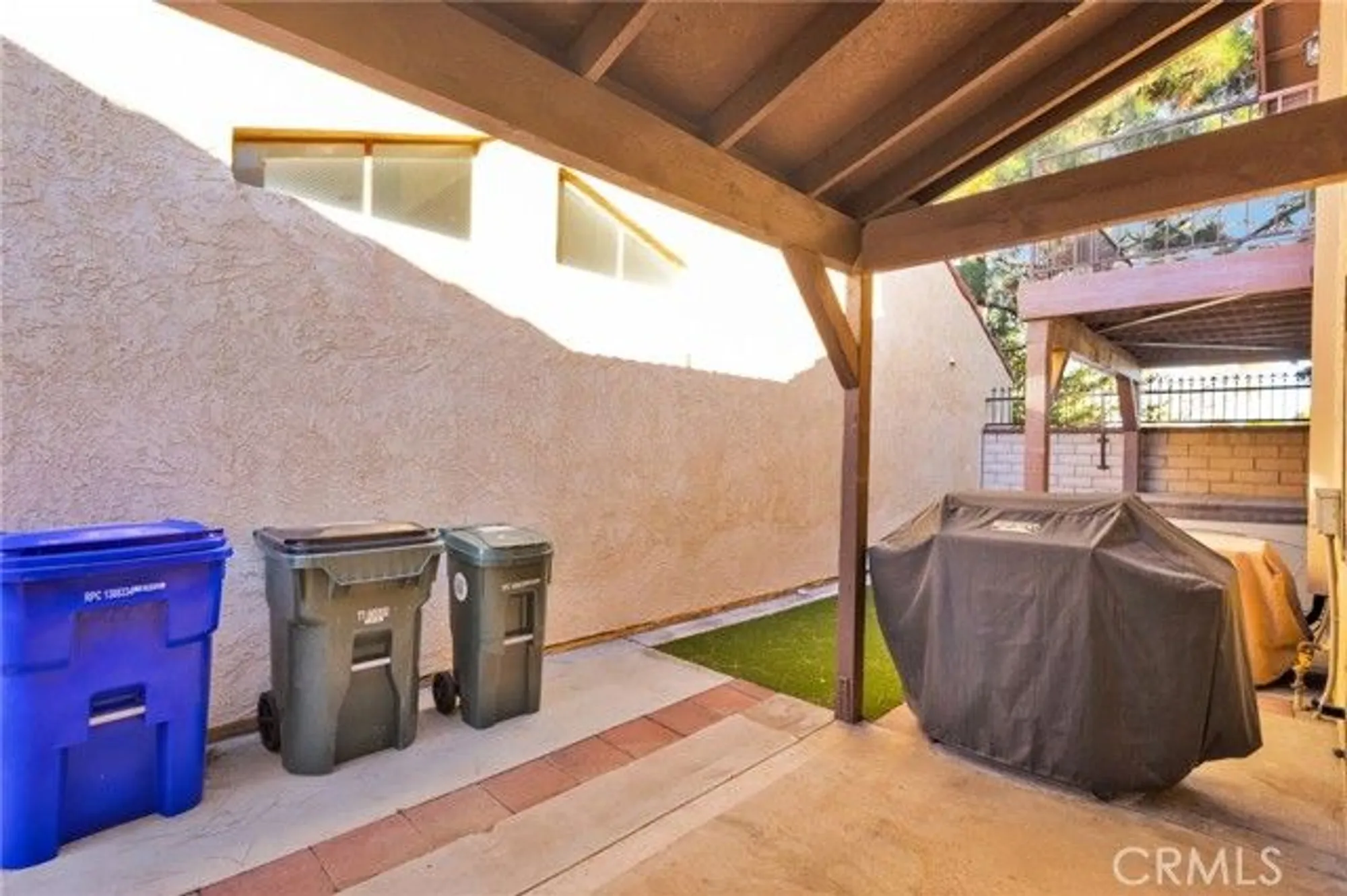 Property Slideshow image 38 of 50 | 11659 pepper ln, Apple Valley, CA, 92308