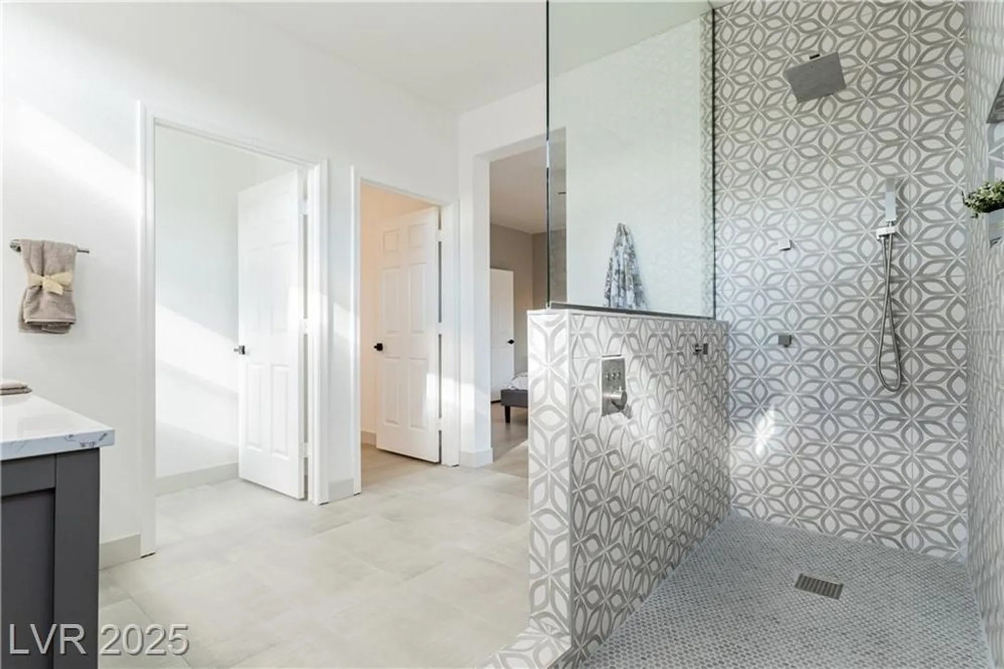 Property Slideshow image 38 of 72 | 2589 evansville ave, Henderson, NV, 89052