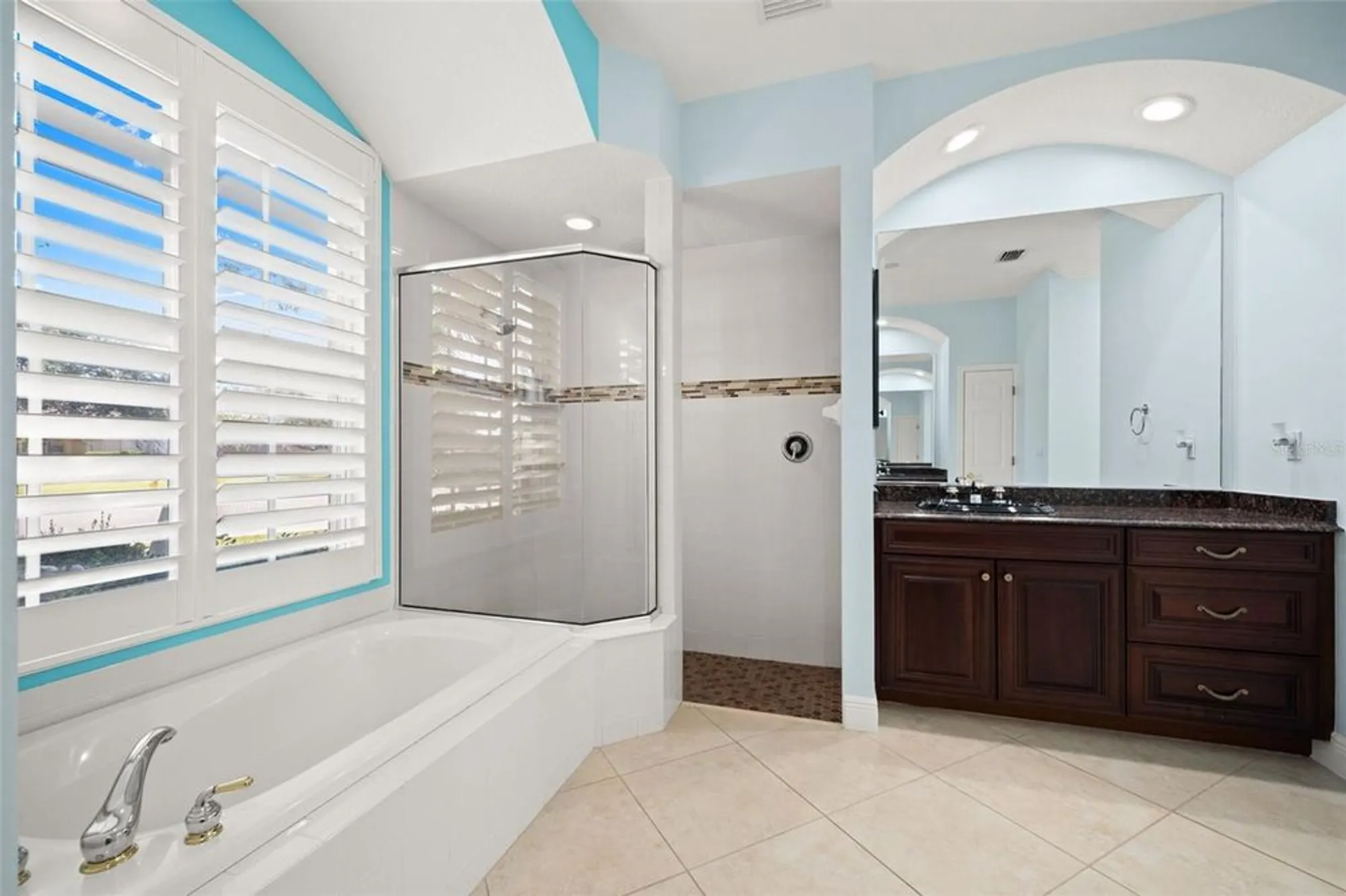 Property Slideshow image 31 of 52 | 6882 tailfeather way, Bradenton, FL, 34203